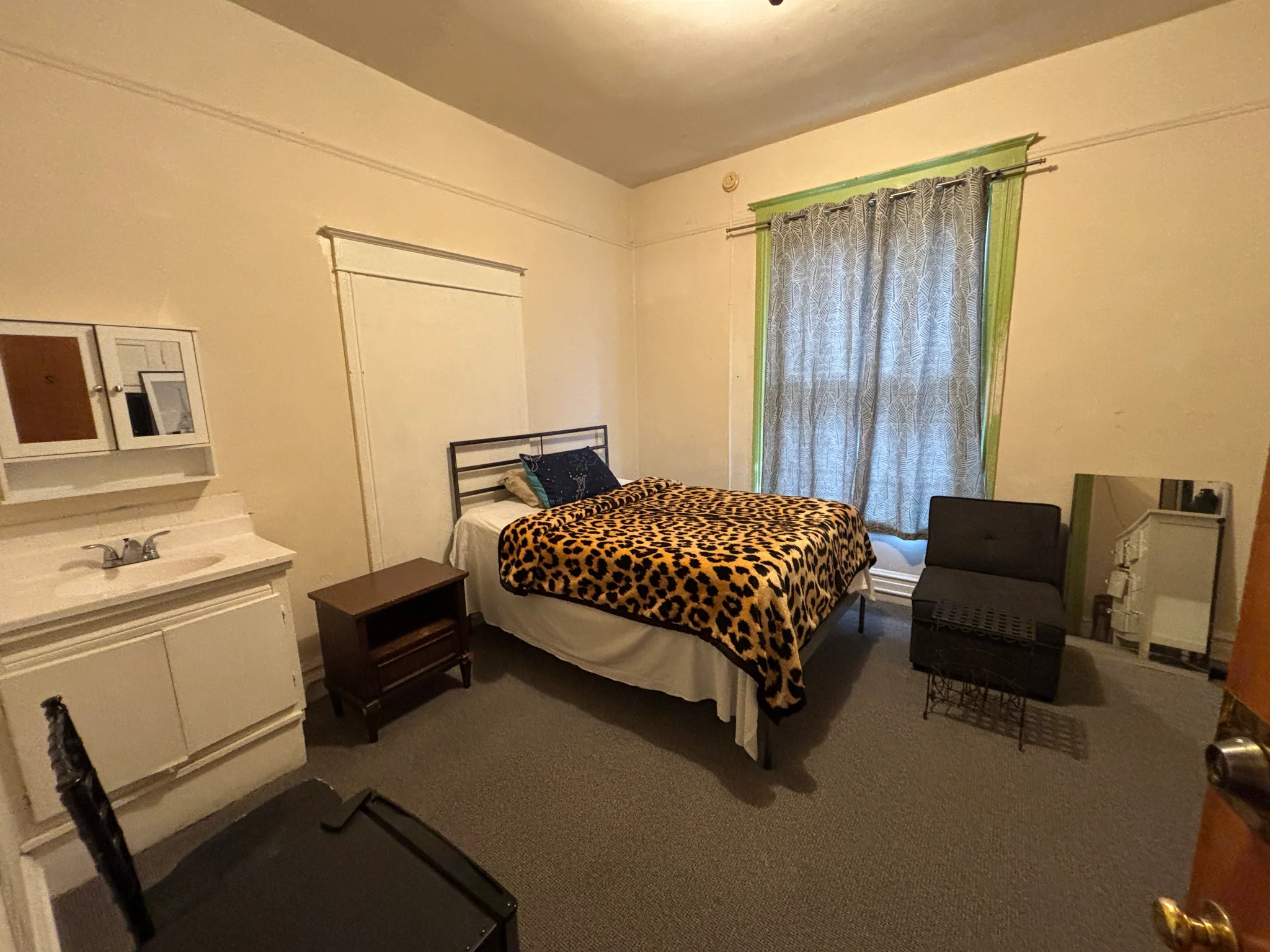 San Francisco Other: 1098 Larkin St