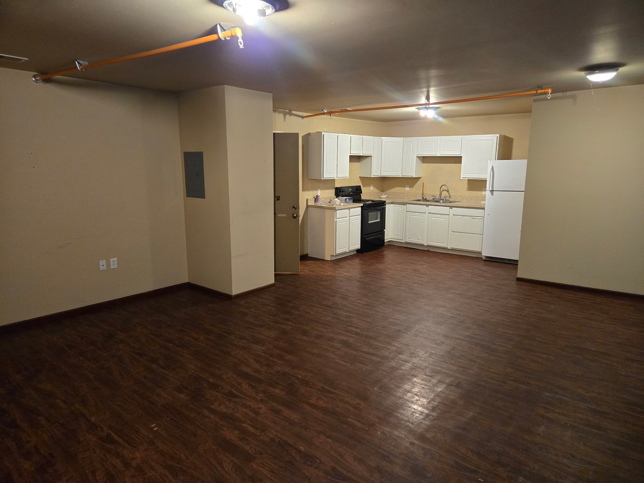 Vassar Apartment: 171 E Huron