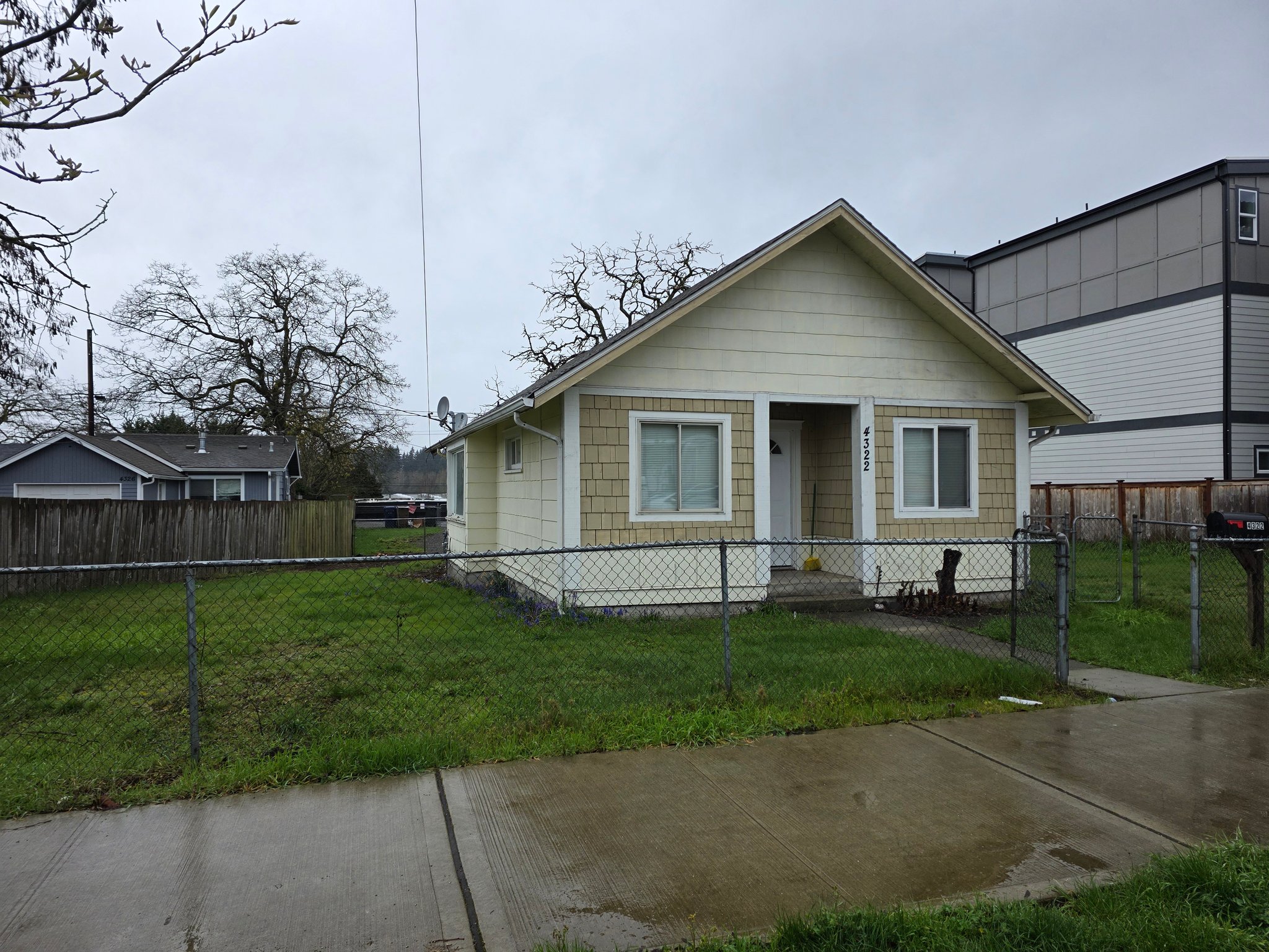 Tacoma House: 4322 S Puget Sound Ave