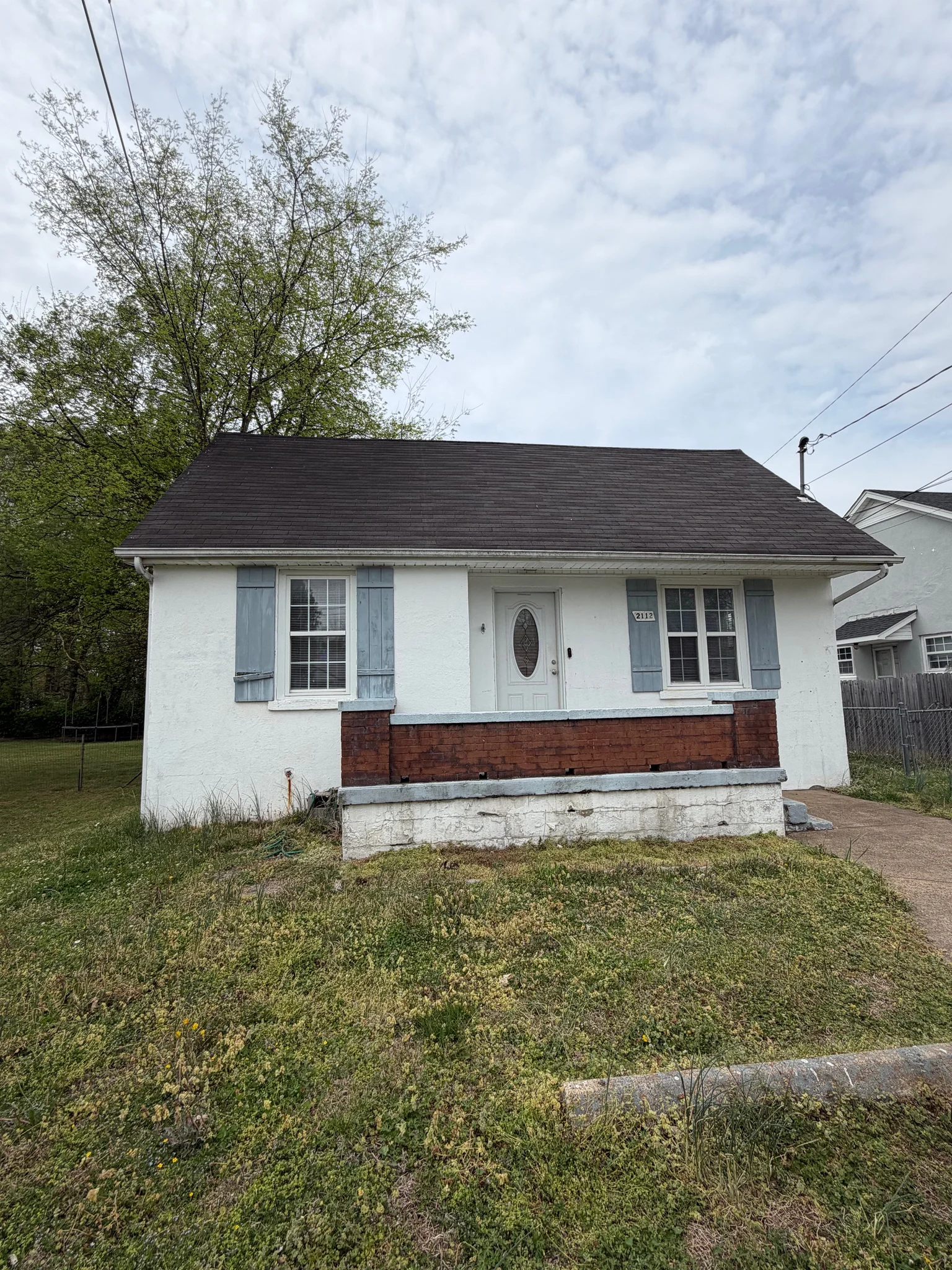 Columbia House: 2112 Denham