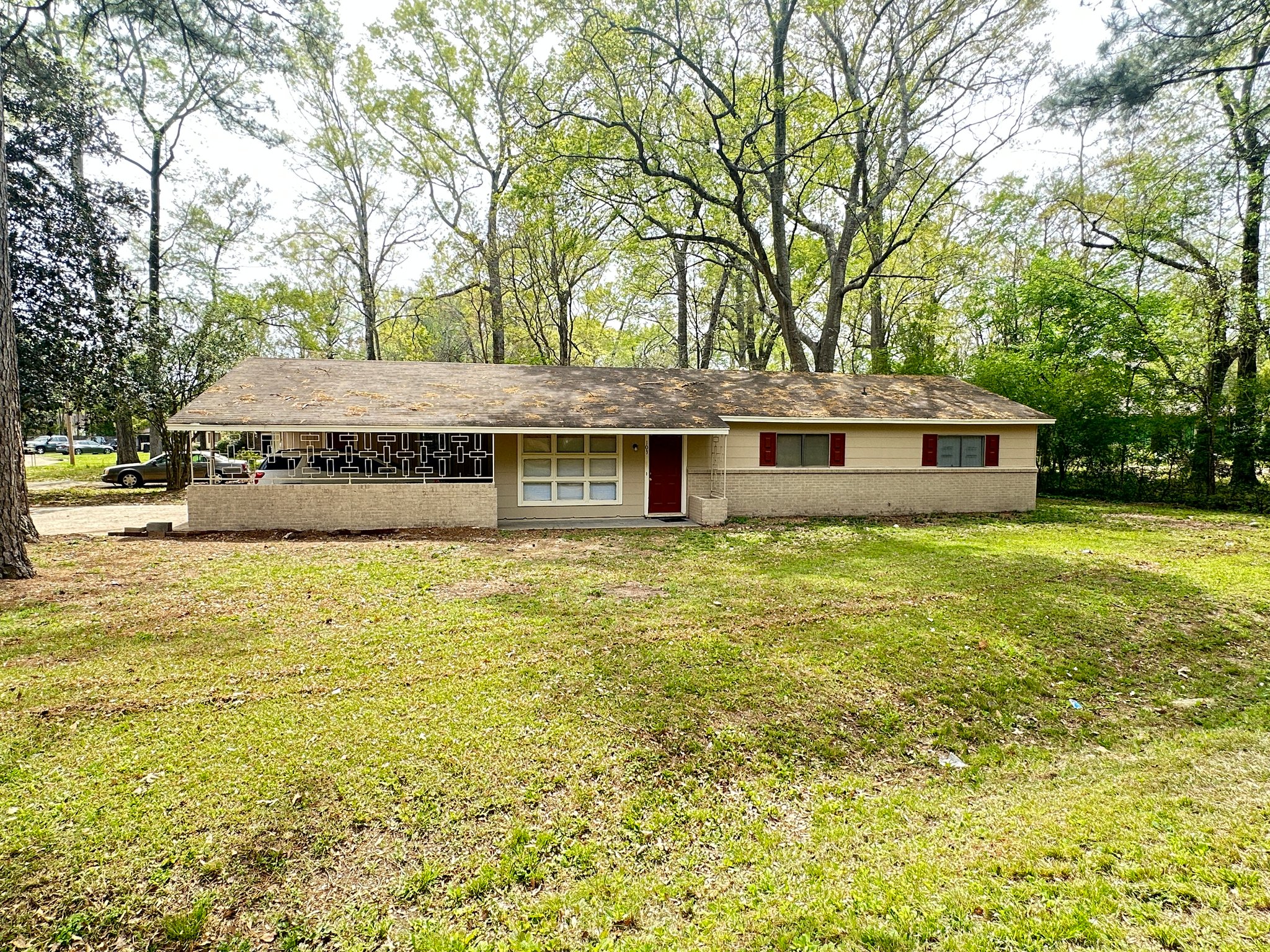 Jackson House: 103 Sykes Park Cir