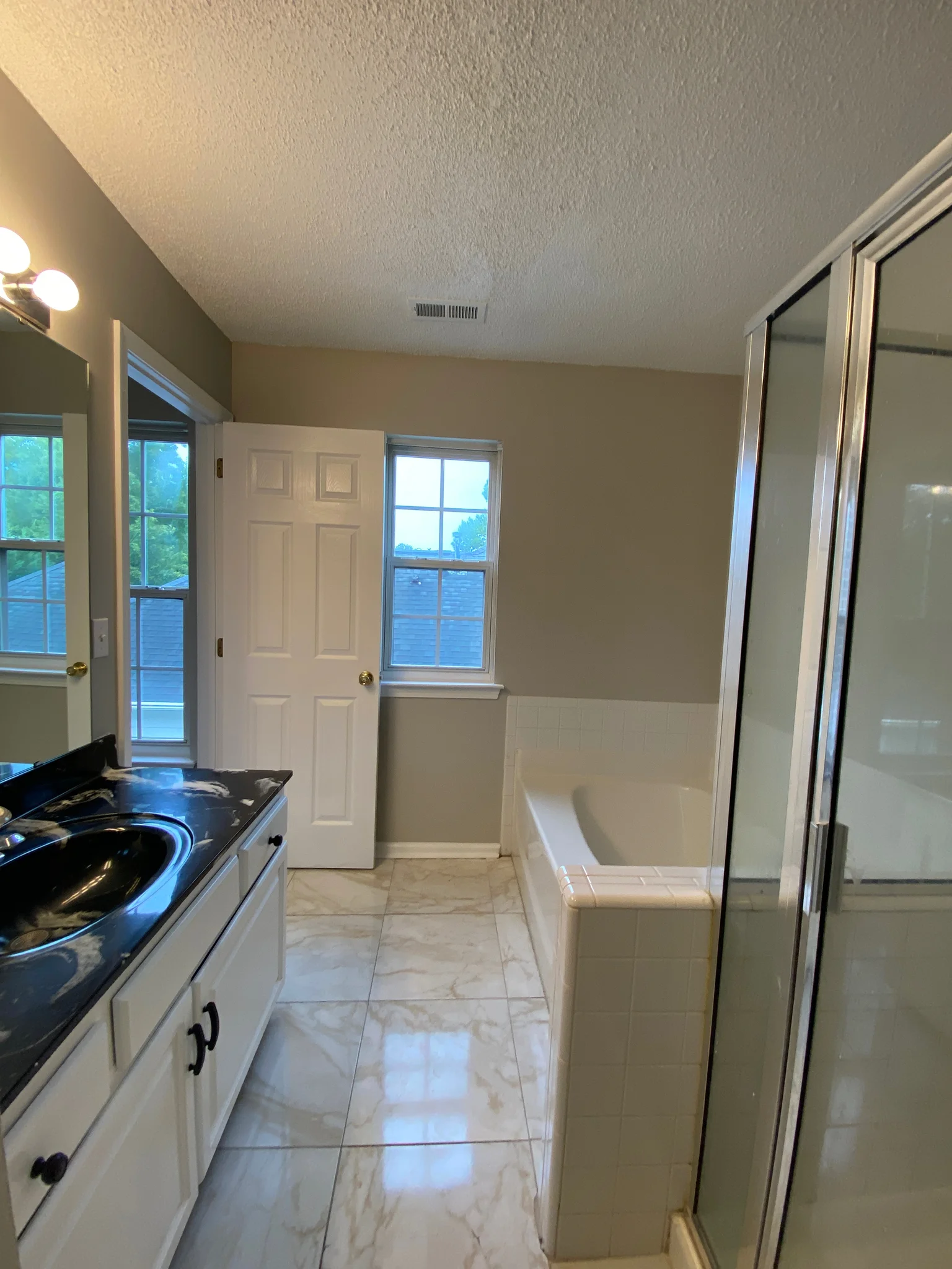 Charlotte House: 9025 Blueshot Court