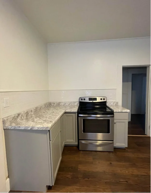 BIRMINGHAM House: 4200 8th ave