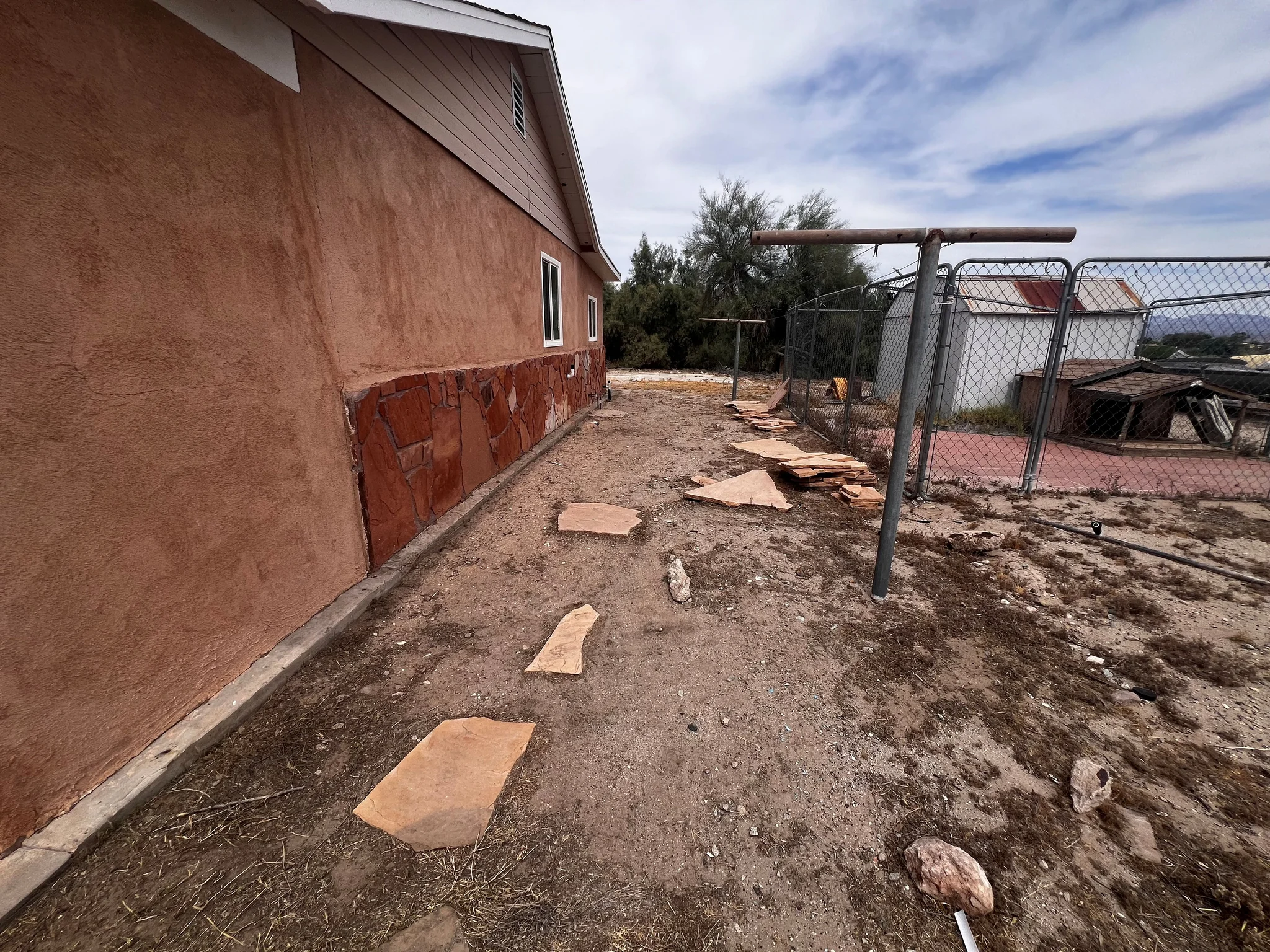 NEEDLES House: 2210 BUSH ST