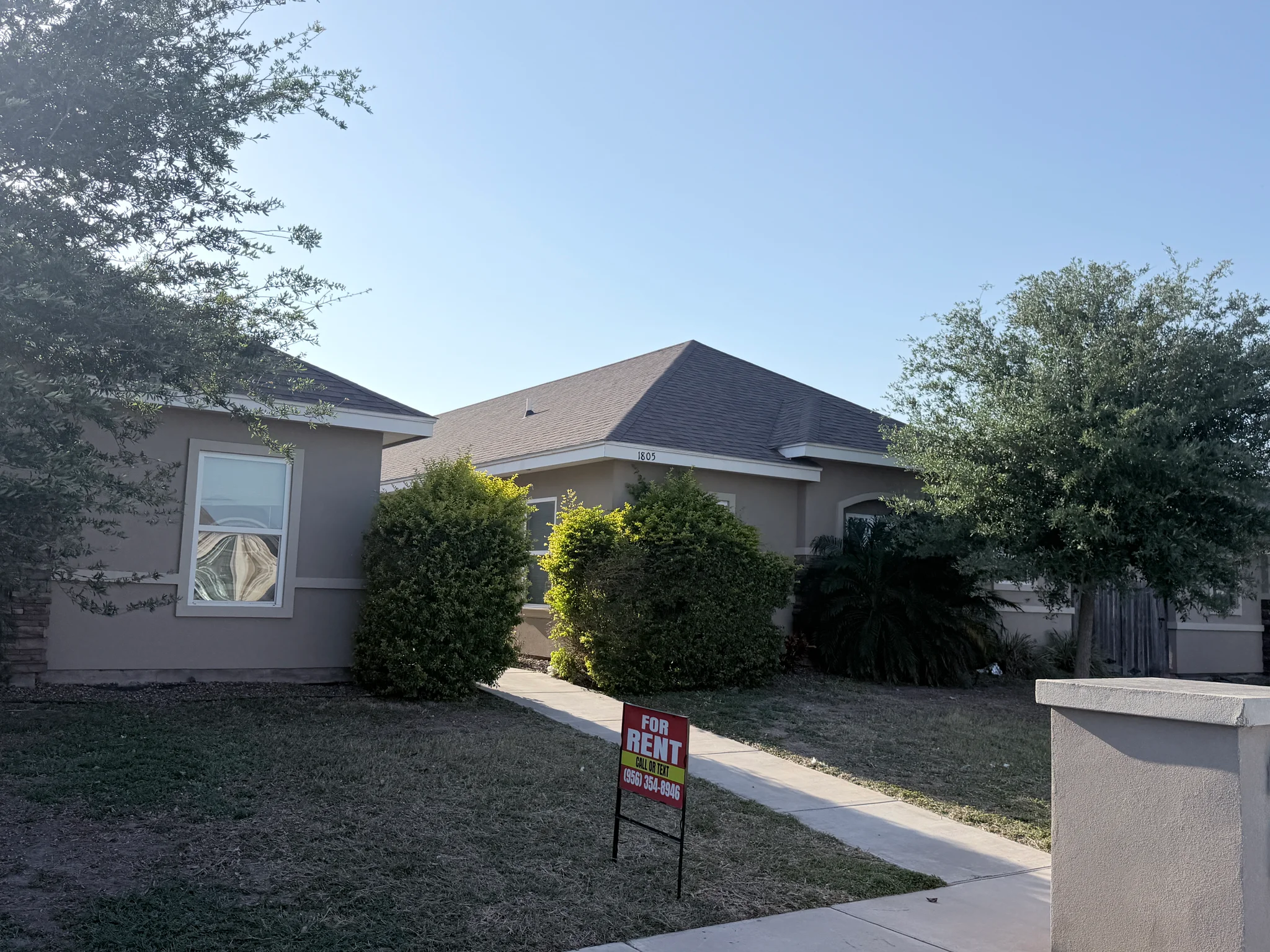 Weslaco Apartment: 1805 W Harrison St