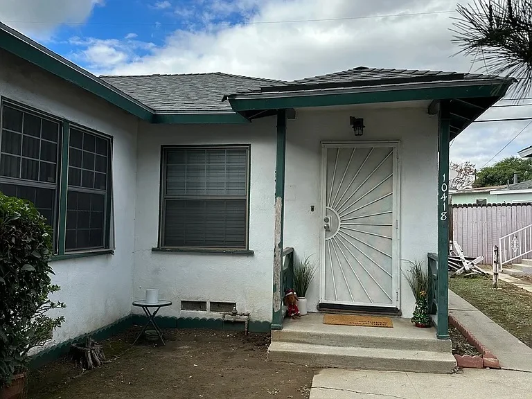 Whittier House: 10418 El Rancho Dr