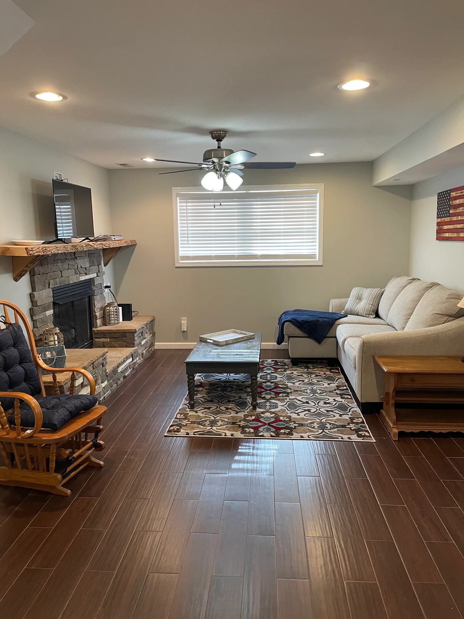 Kingsport House: 300 Cory Way