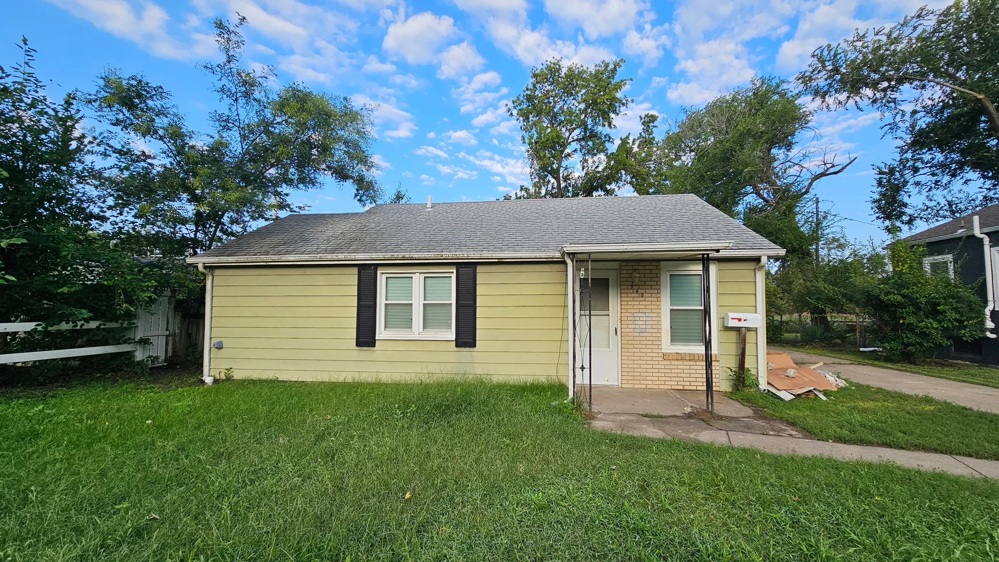 Salina House: 940 Hancock St