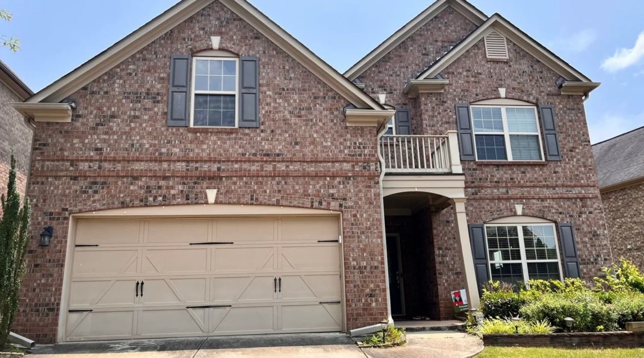 Johns creek House: 11217 gates terrace