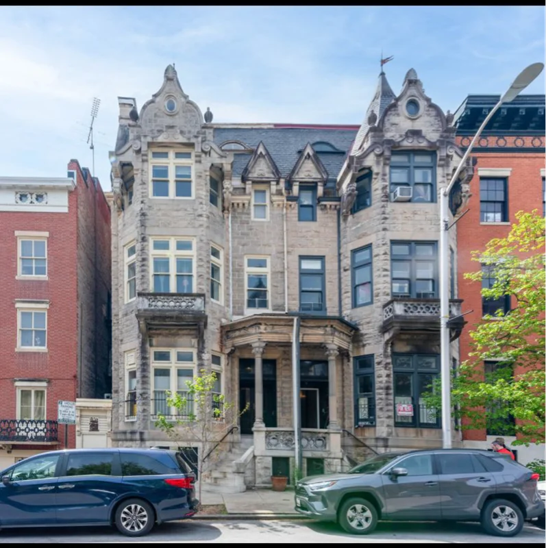 Baltimore Apartment: 109 W Monument St