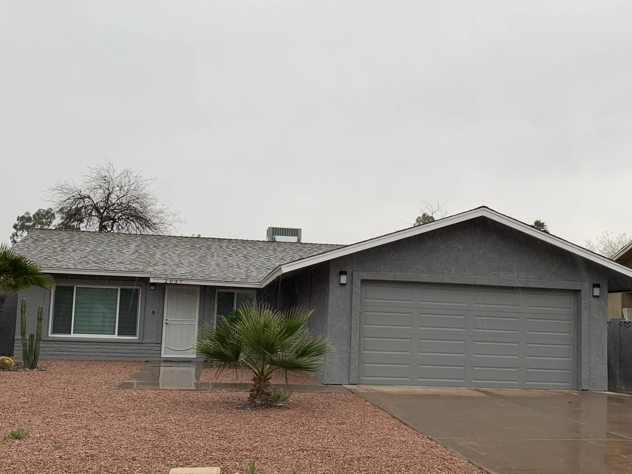 Mesa House: 2037 W Dixon St