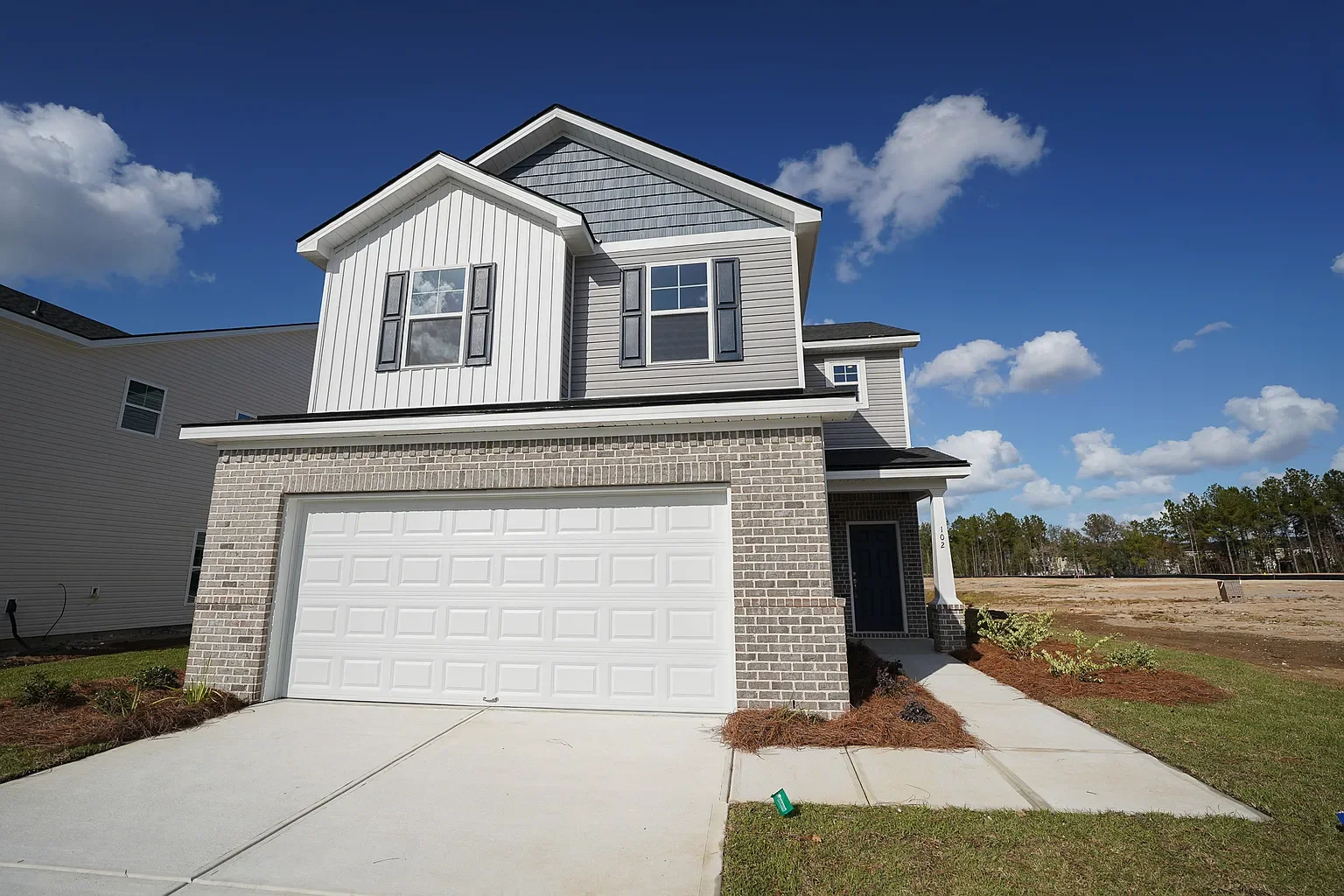 Savannah House: 102 Fenway Street