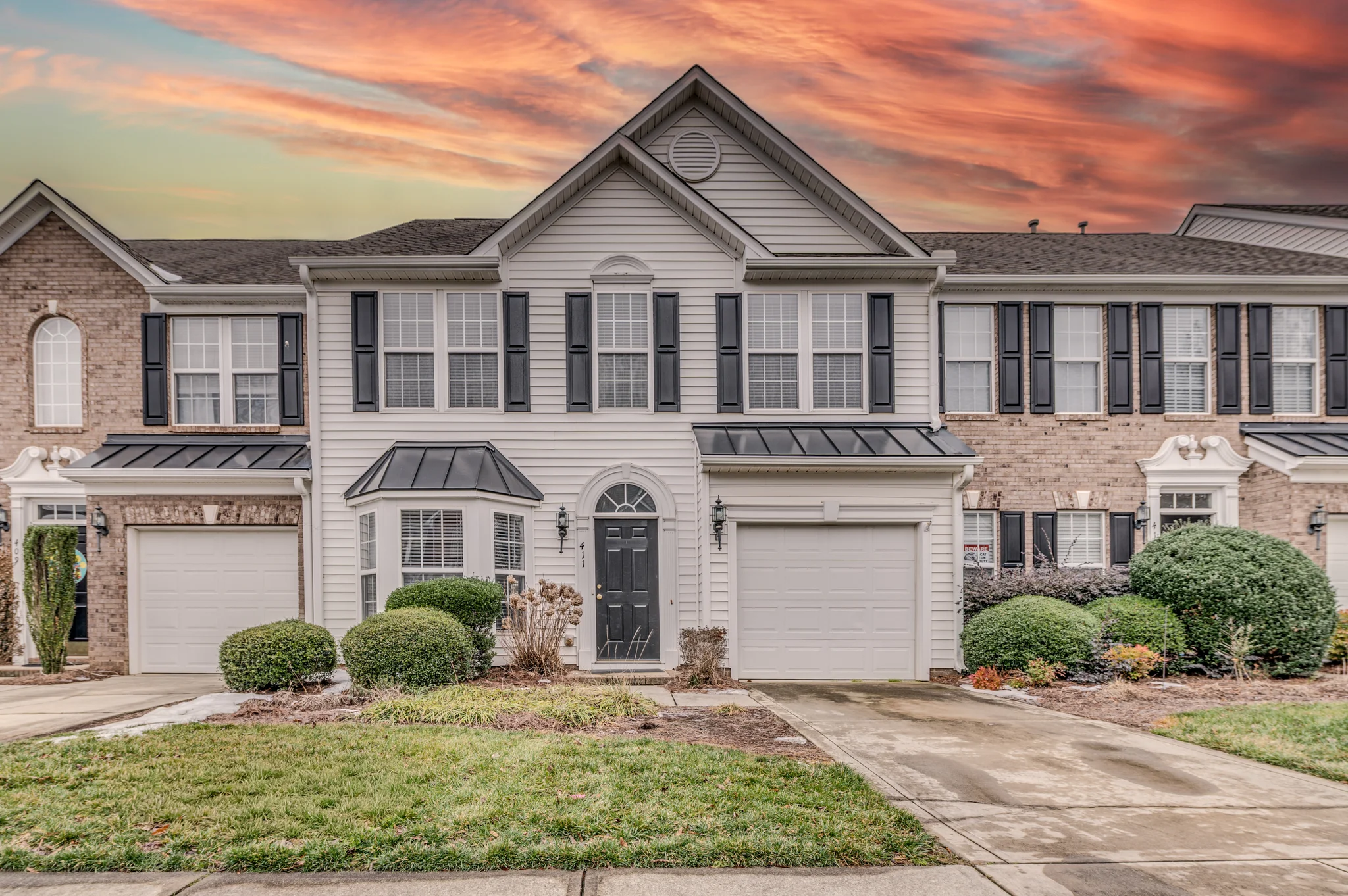 Clover Townhome: 411 Foilage Ct