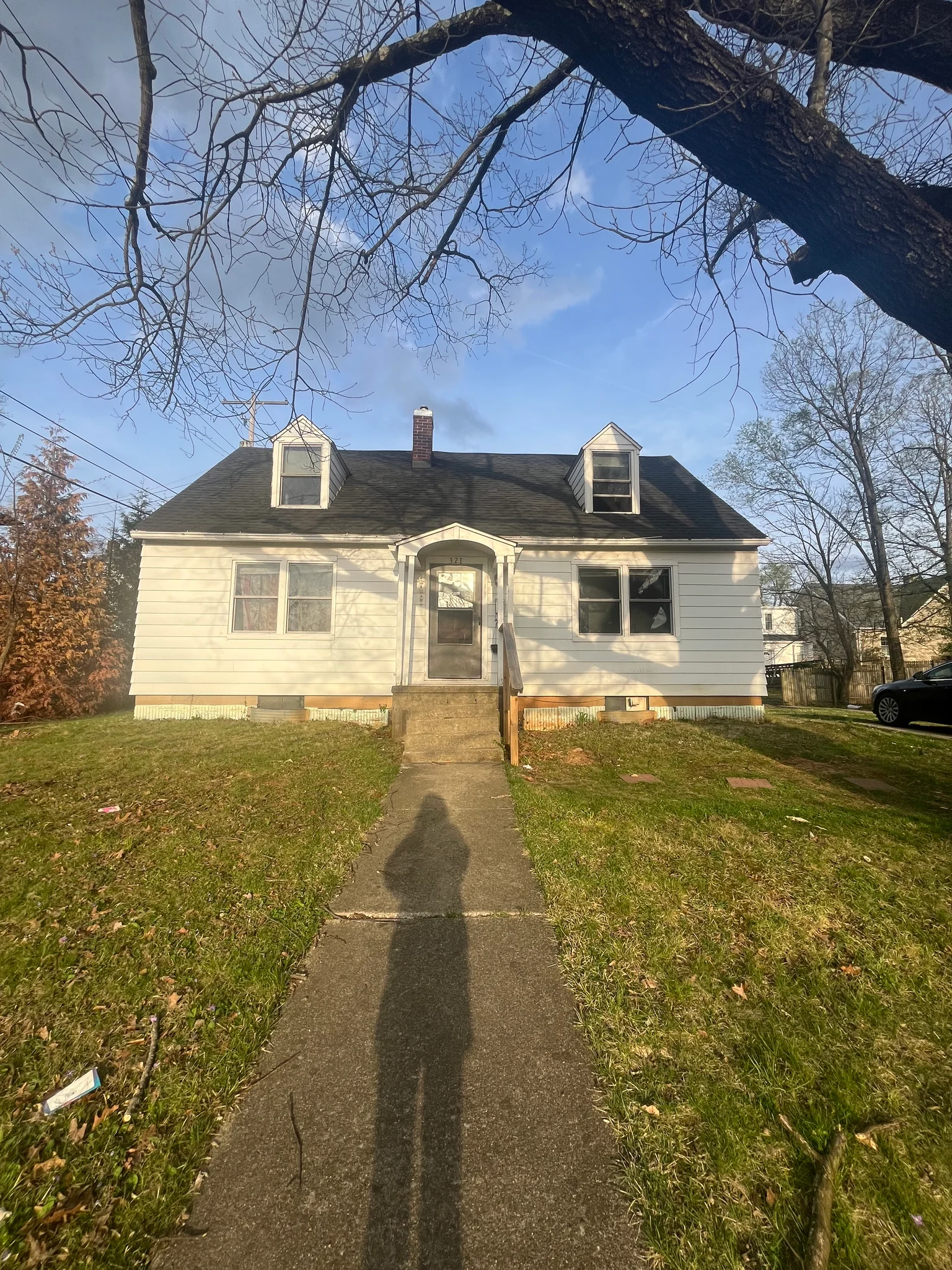 Bloomington House: 321 S Clifton Ave