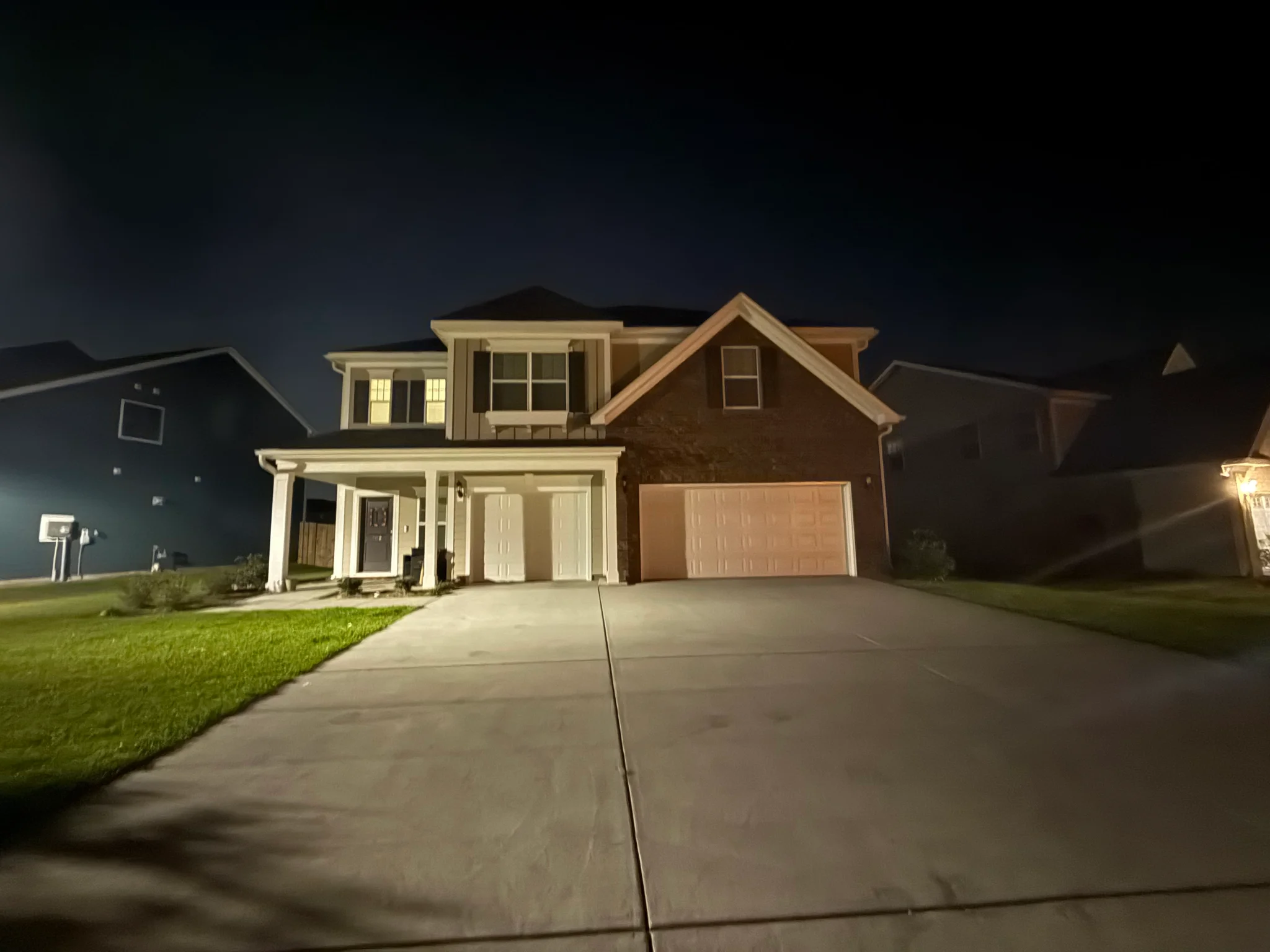 Elgin House: 1412 Woodcreek Farms Rd