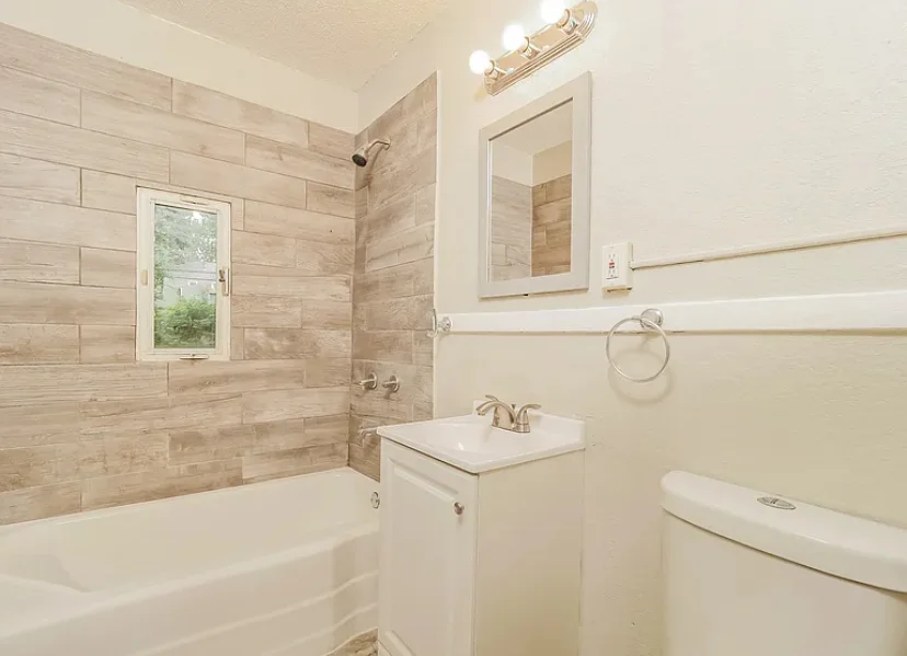 Johns Island House: 2495 River Rd