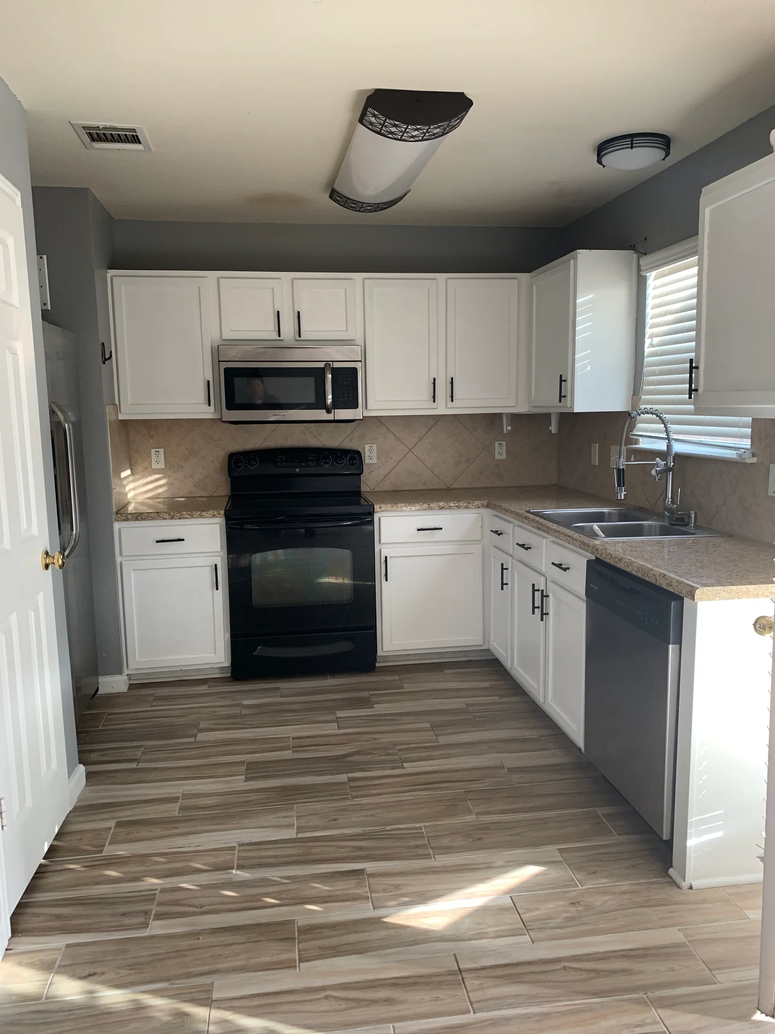 Killeen House: 5308 lions gate lane