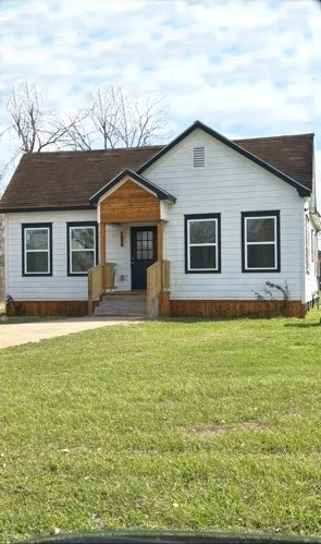 Hempstead House: 1246 5th St