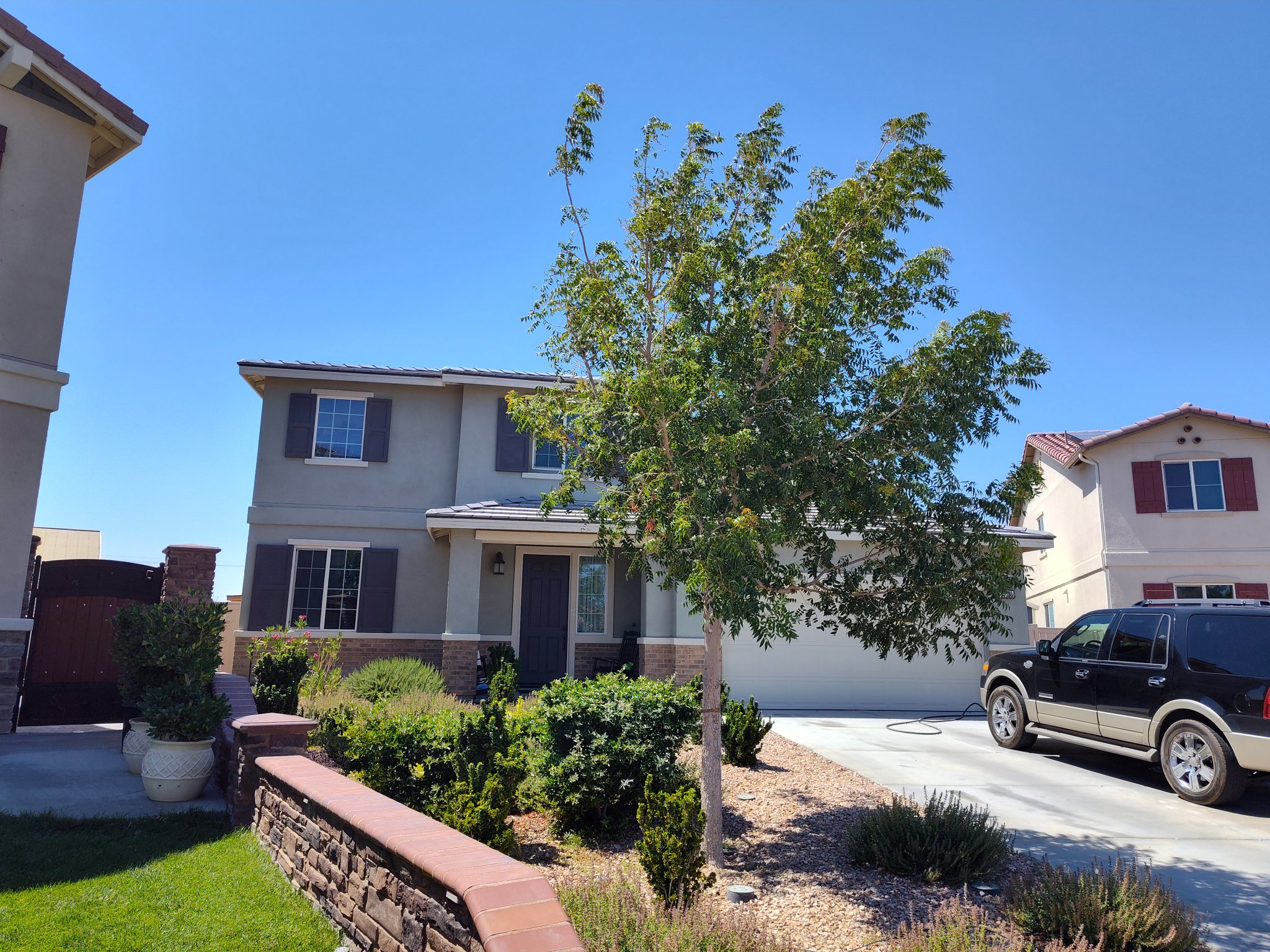 Lancaster House: 45133 44th St W