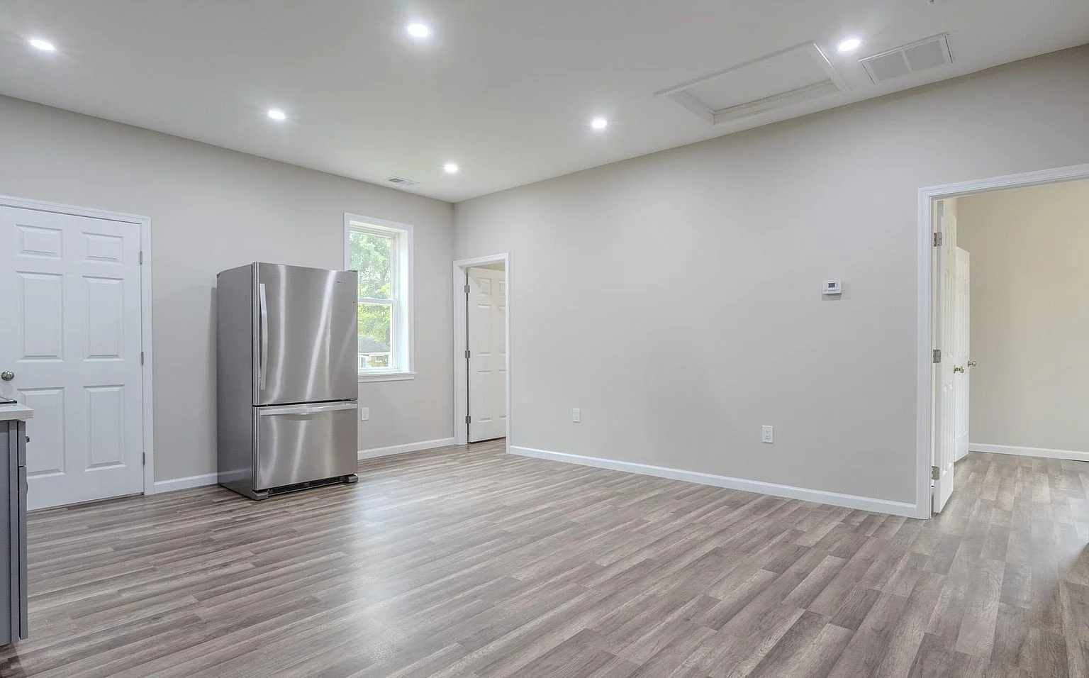 Brentwood House: 4409 38th St