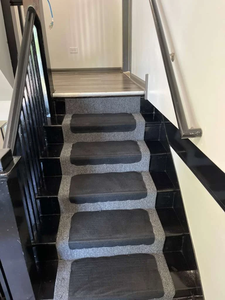 joliet House: 1713 Maple RD