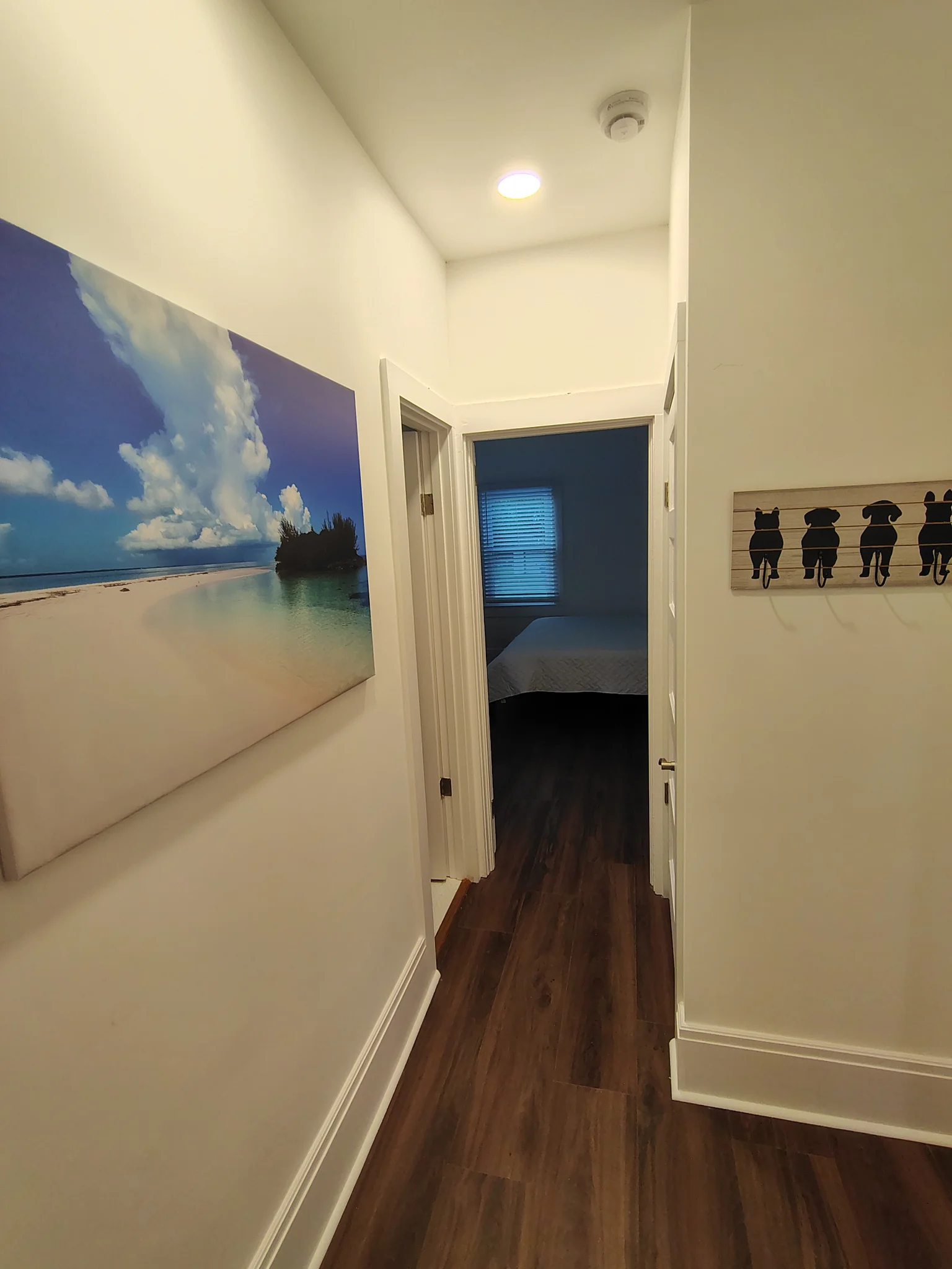 North Charleston House: 1905 English St