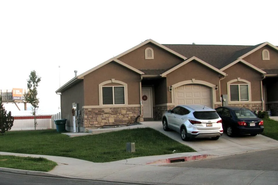 Orem Townhome: 517 W 1770 S