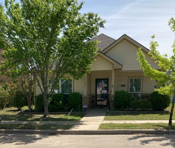 Fort Worth House: 3157 Rockwell Lane