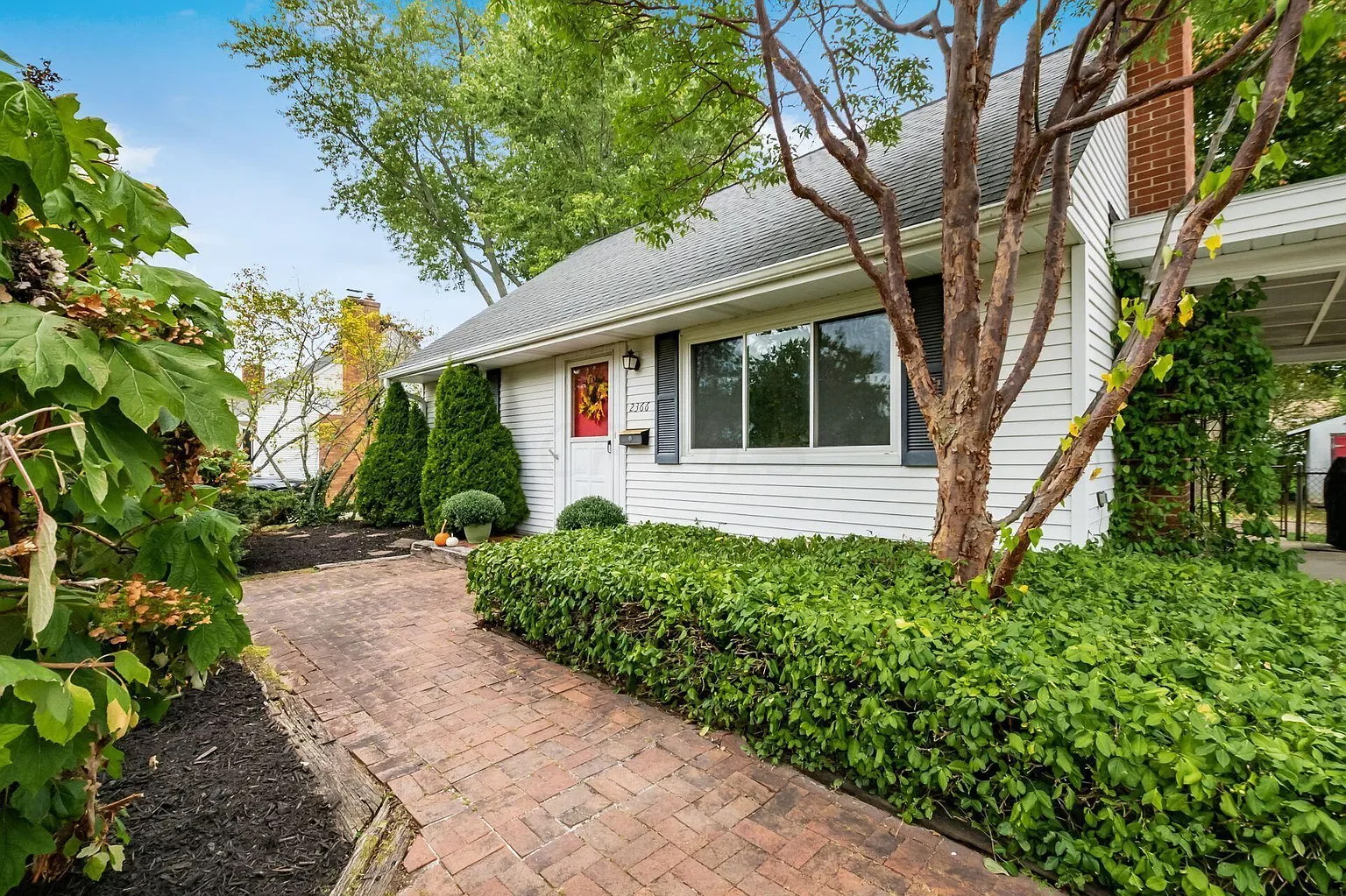 Columbus House: 2366 Shrewsbury Rd