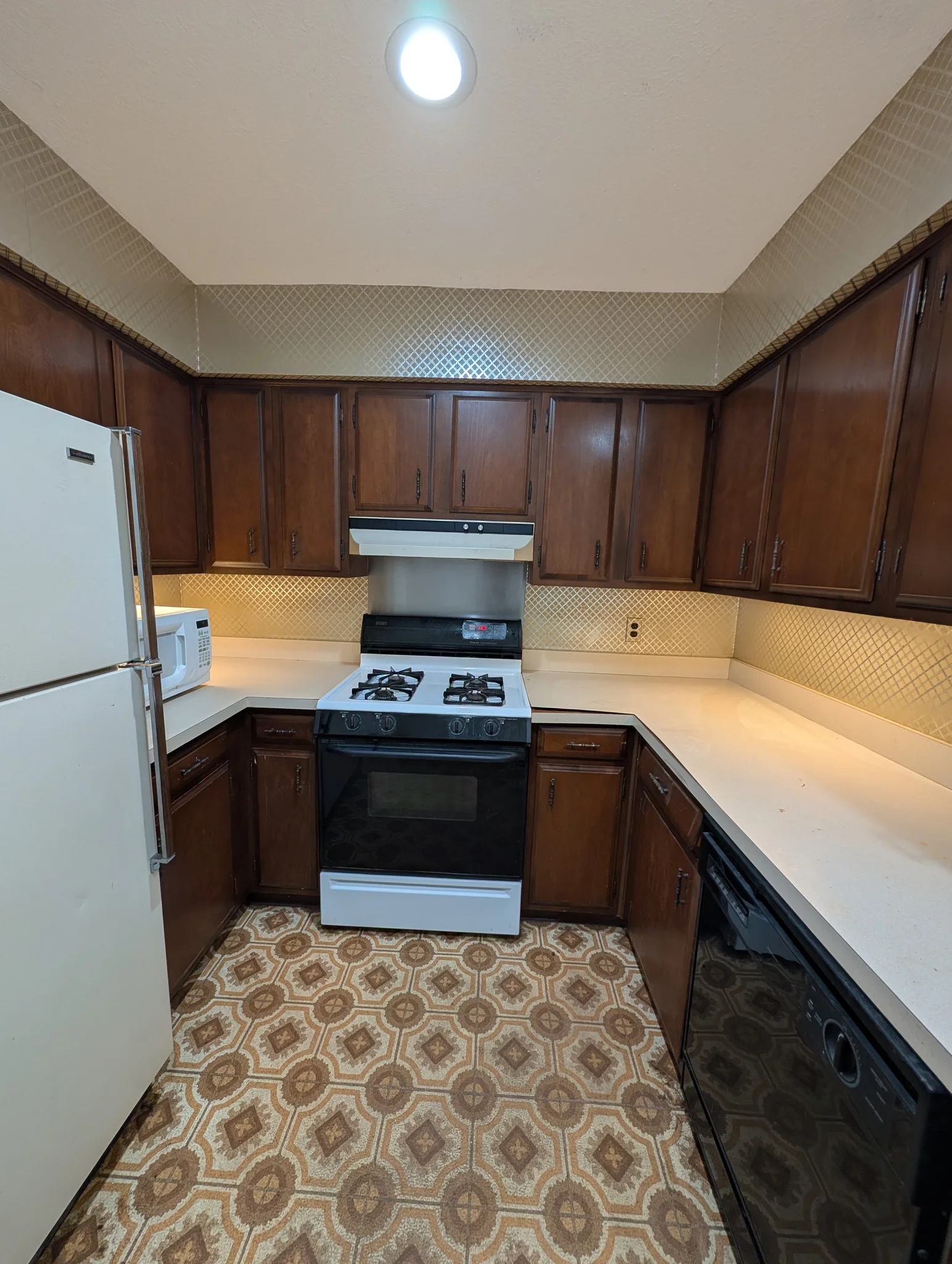 middlewtown Multiplex: 128 grand street