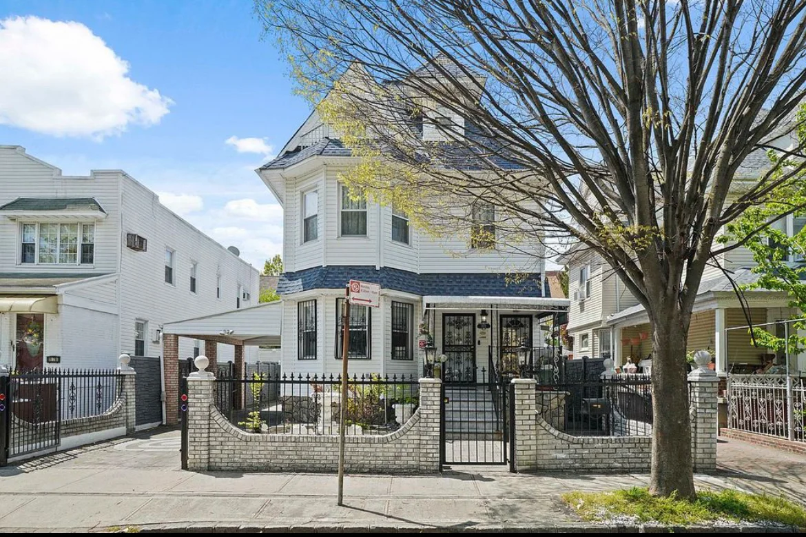 Brooklyn Multiplex: 1172 E 37th St