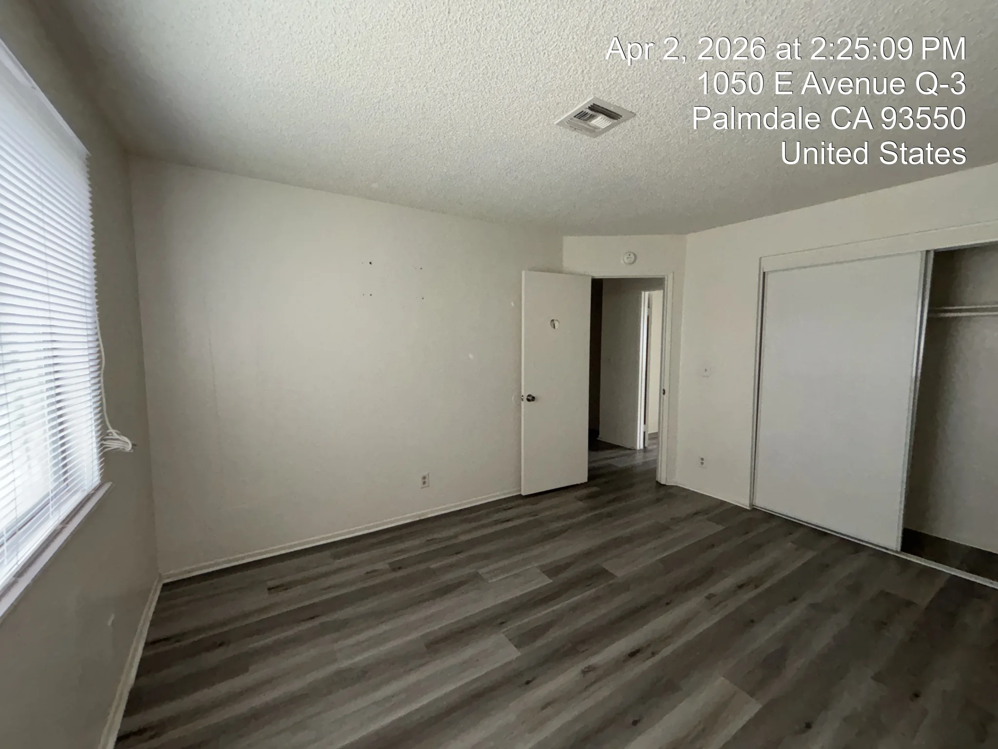 Palmdale Townhome: 1050 E Avenue Q3