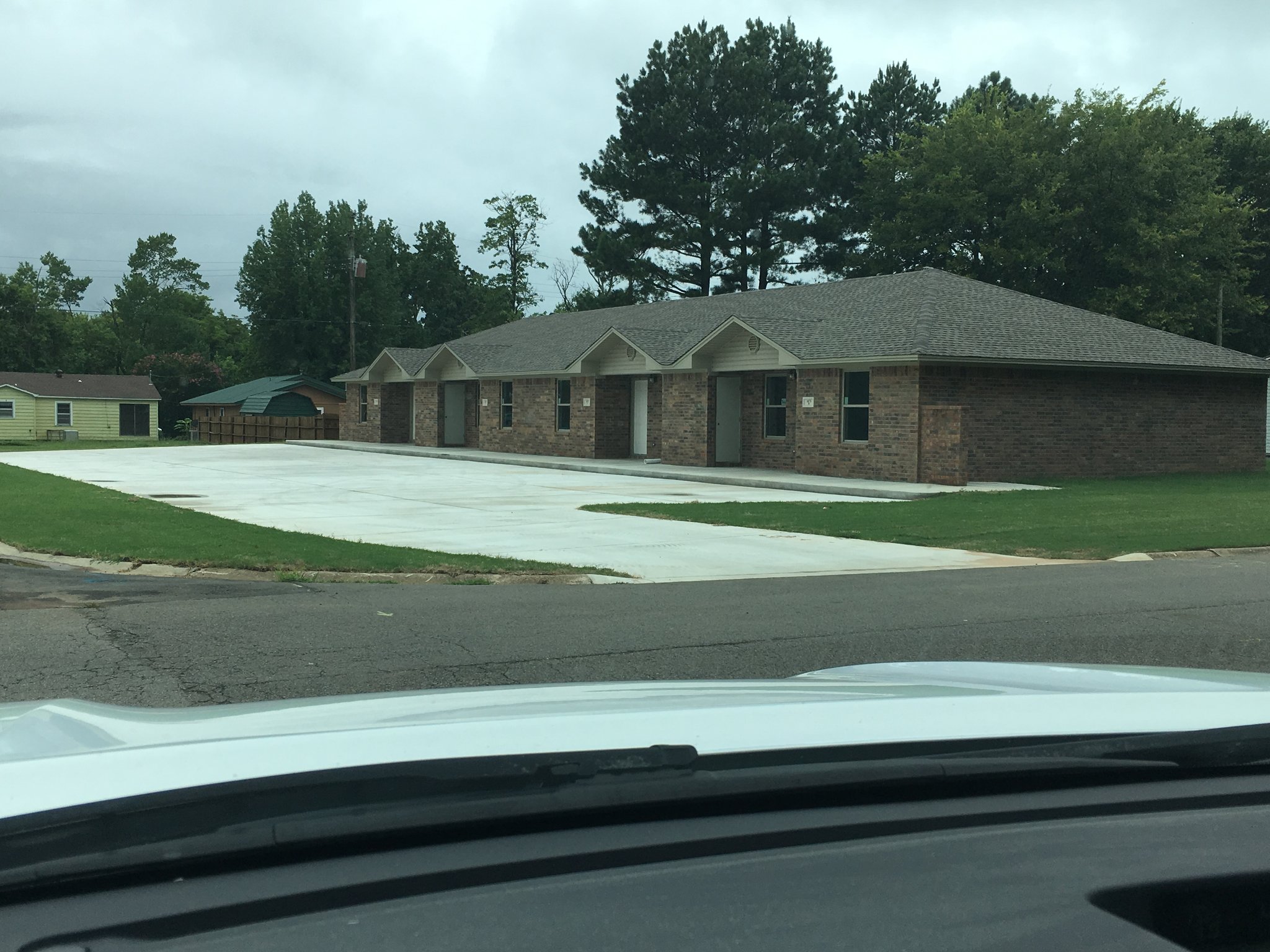 RUSSELLVILLE Apartment: 1073 N ERIE AVE