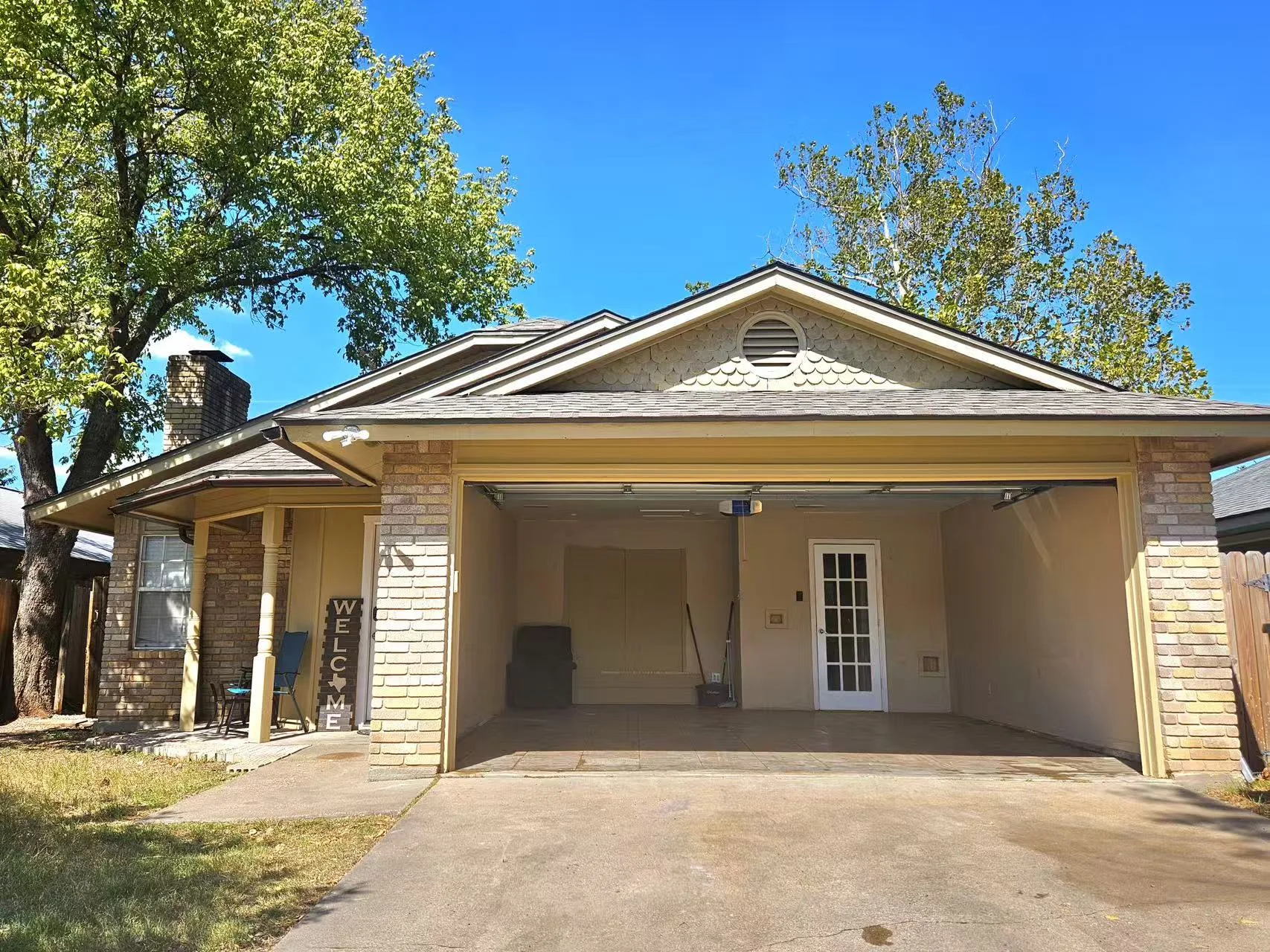 Temple House: 2722 Daniel Boone Trl