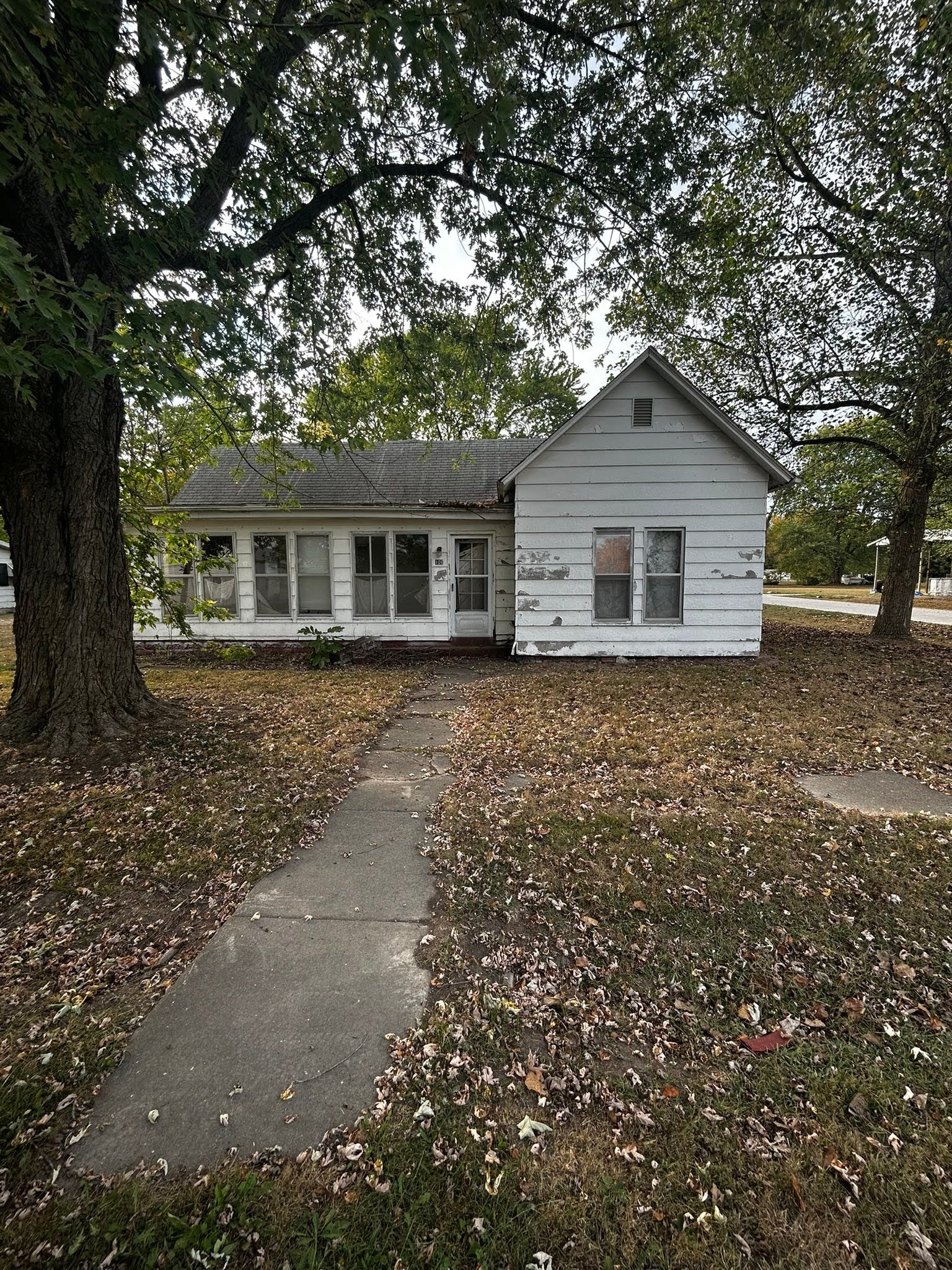 Coffeen House: 106 Locust St