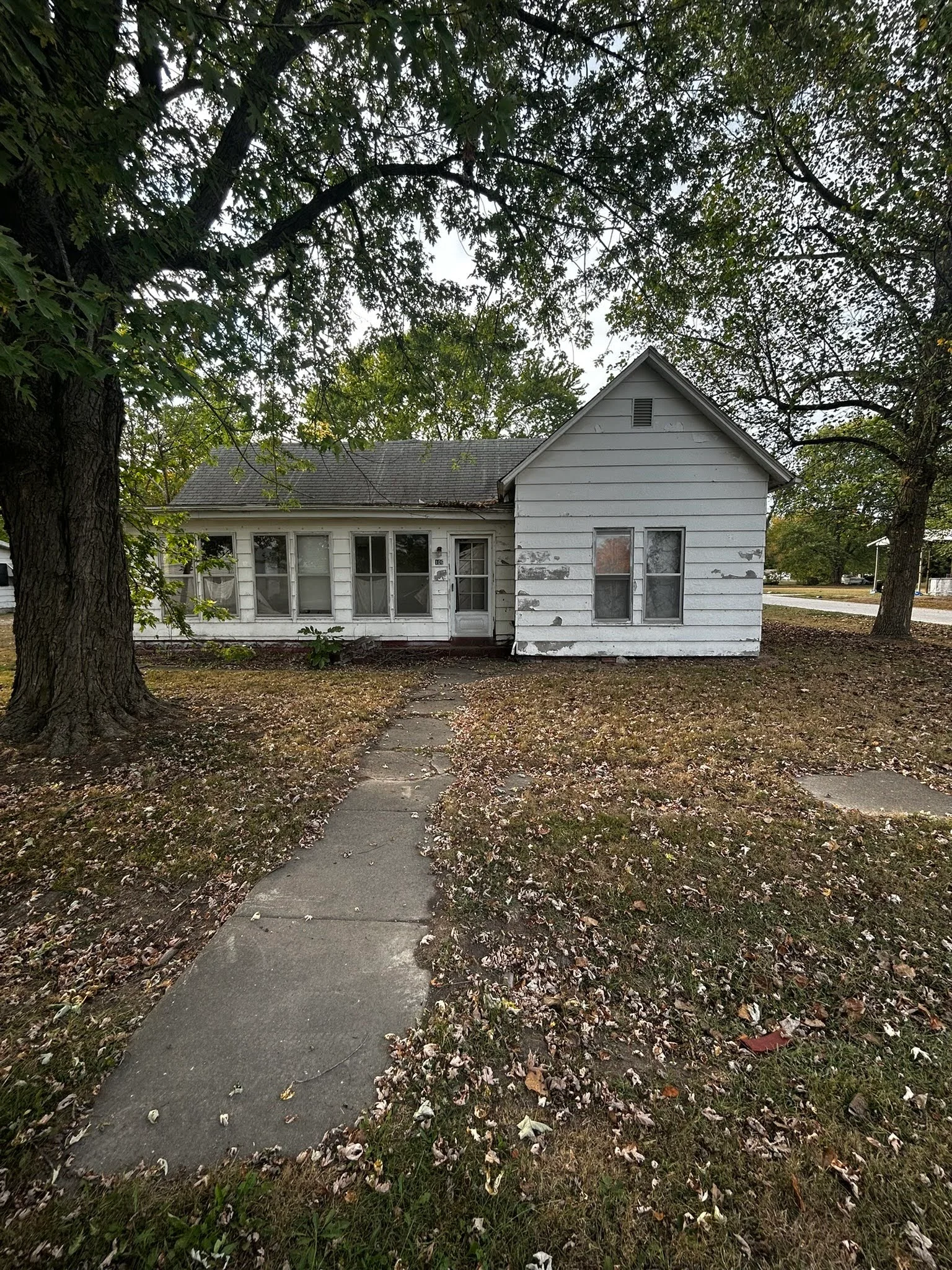 Coffeen House: 106 Locust St