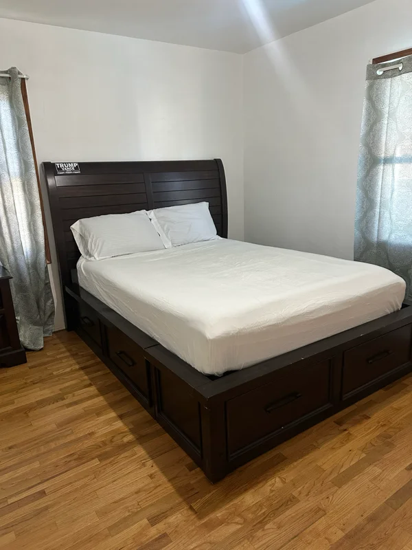 El Cajon House: 527W Washington Ave