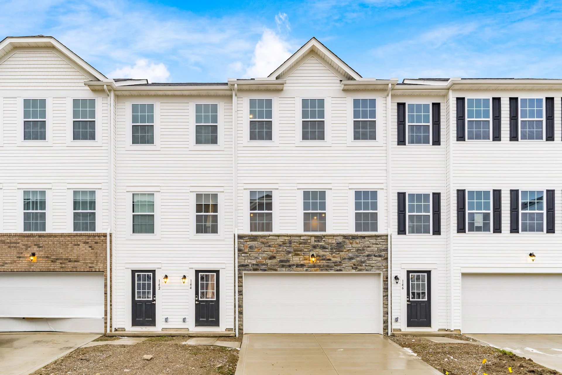 Reynoldsburg Townhome: 154 Dusky Willow Dr