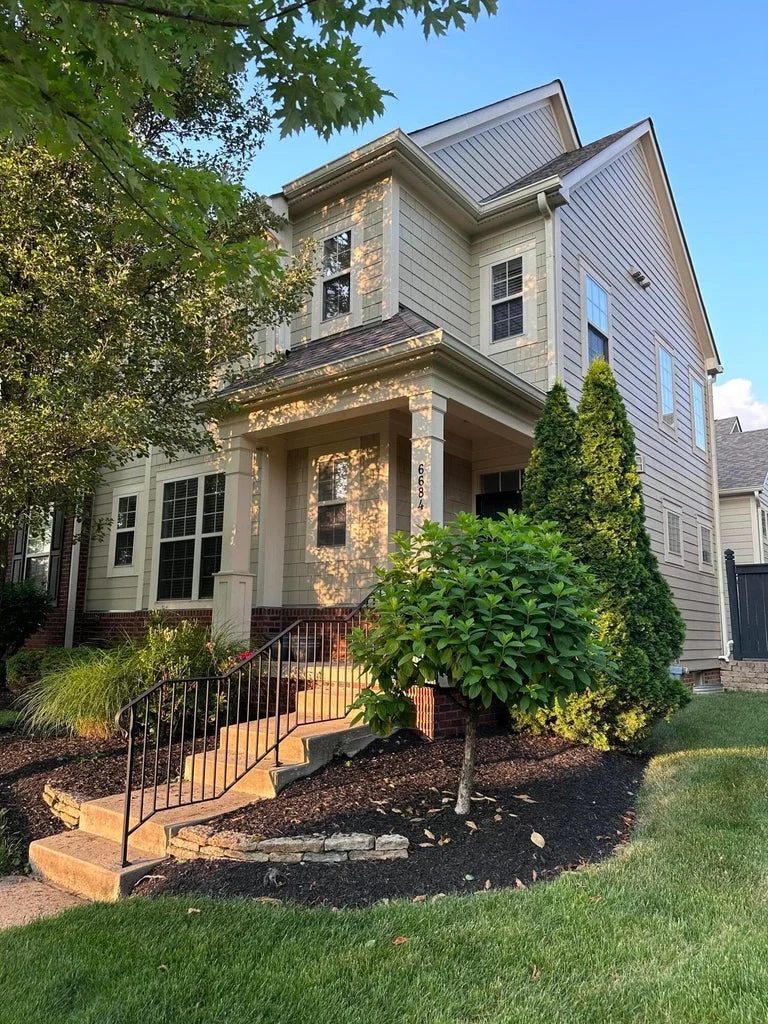 Dublin House: 6684 Cooperstone Dr