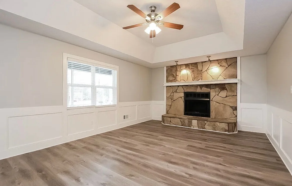 Bossier City House: 1305 Meadowview Dr