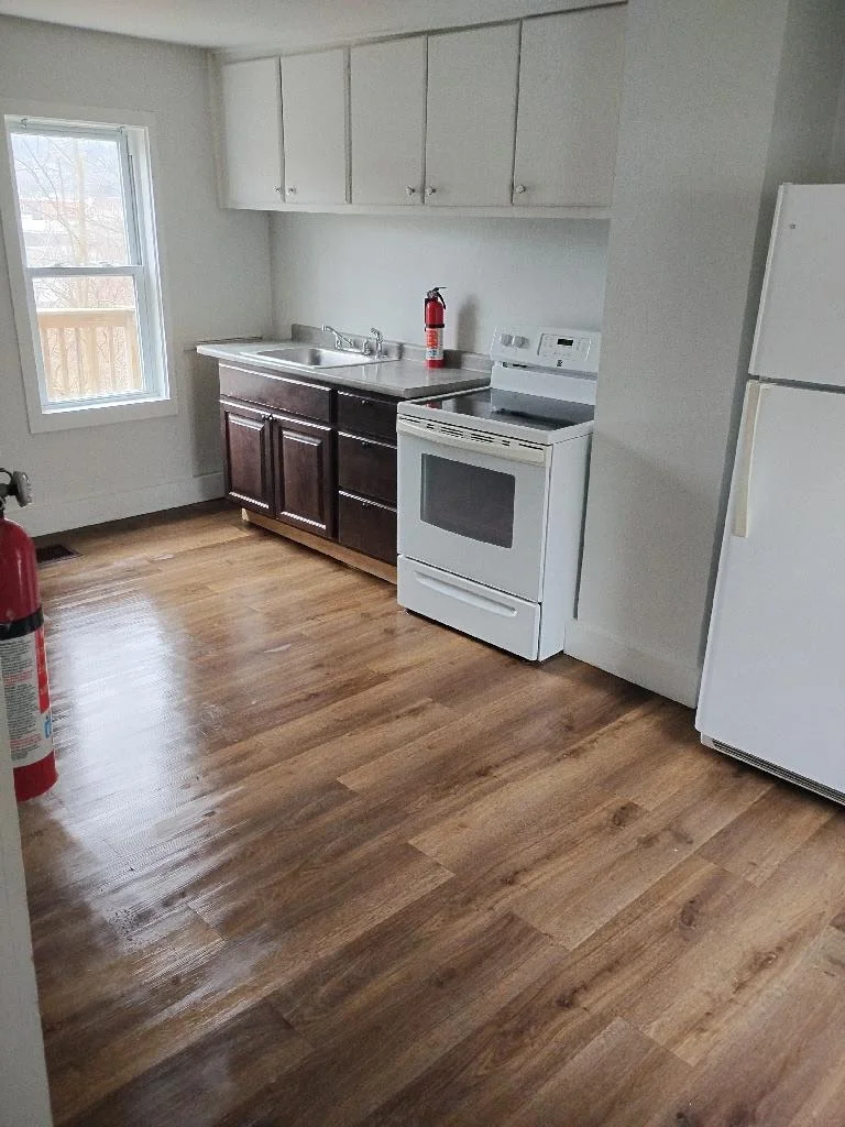 Barre Multiplex: 13 Foster St