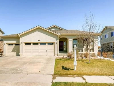 Aurora House: 144 N Duquesne St