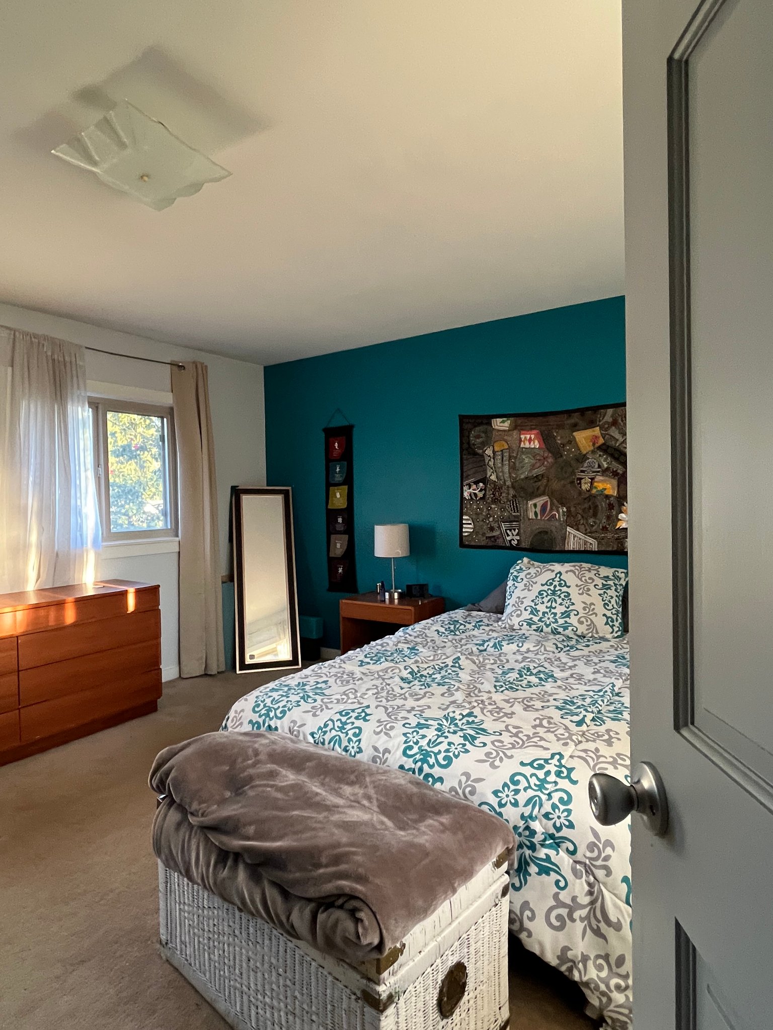 seattle House: 6057 34th ave. NE