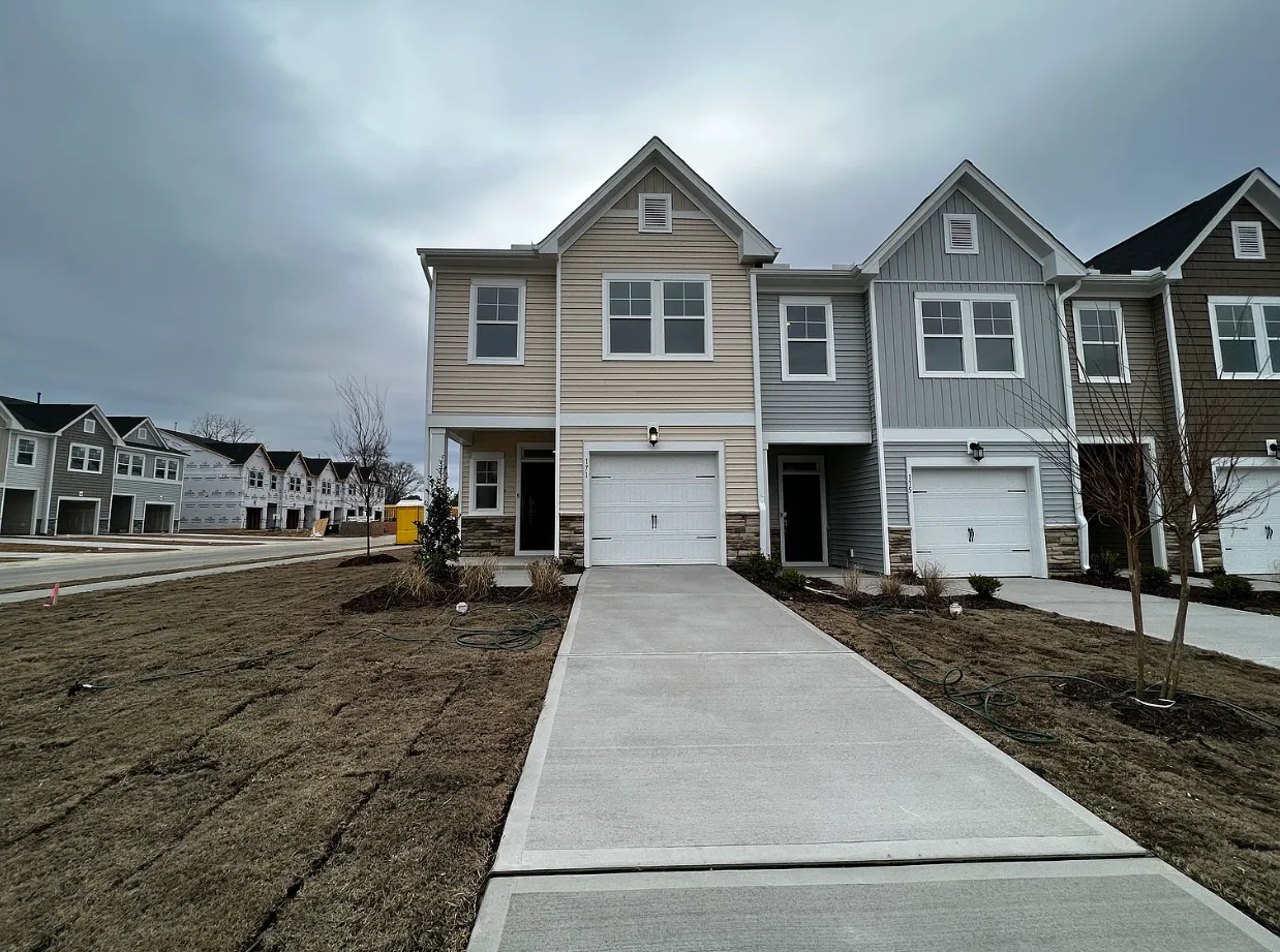 Smithfield Townhome: 269 Paramount DR