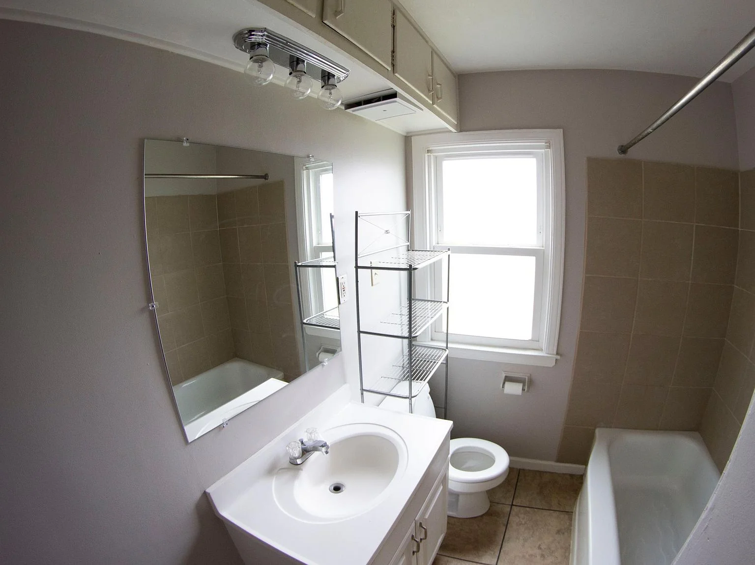 Dearborn House: 3401 Smith St