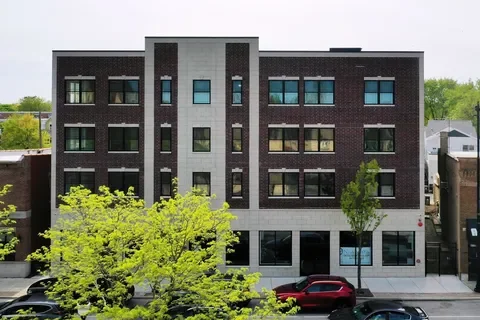 Skokie Condo: 8110 Lincoln Ave