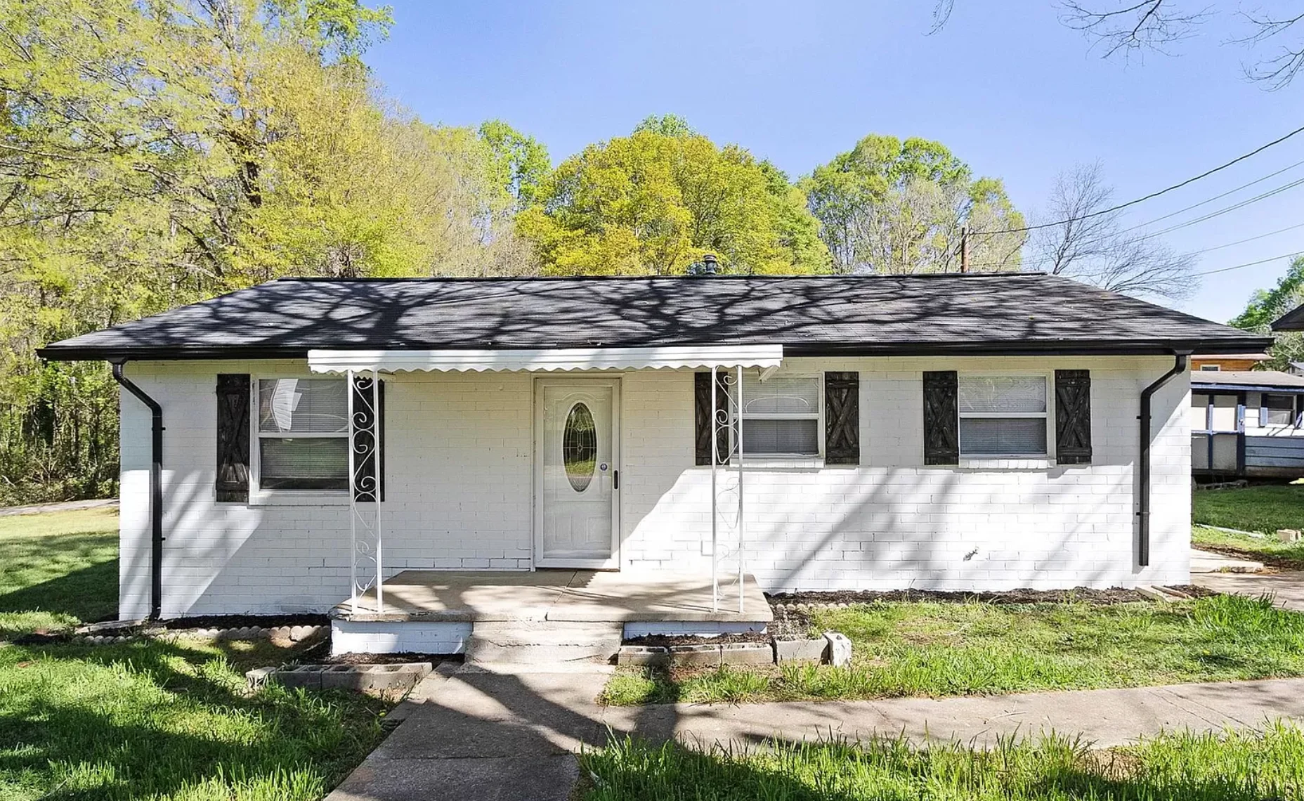 Gaffney House: 611 Gardner St