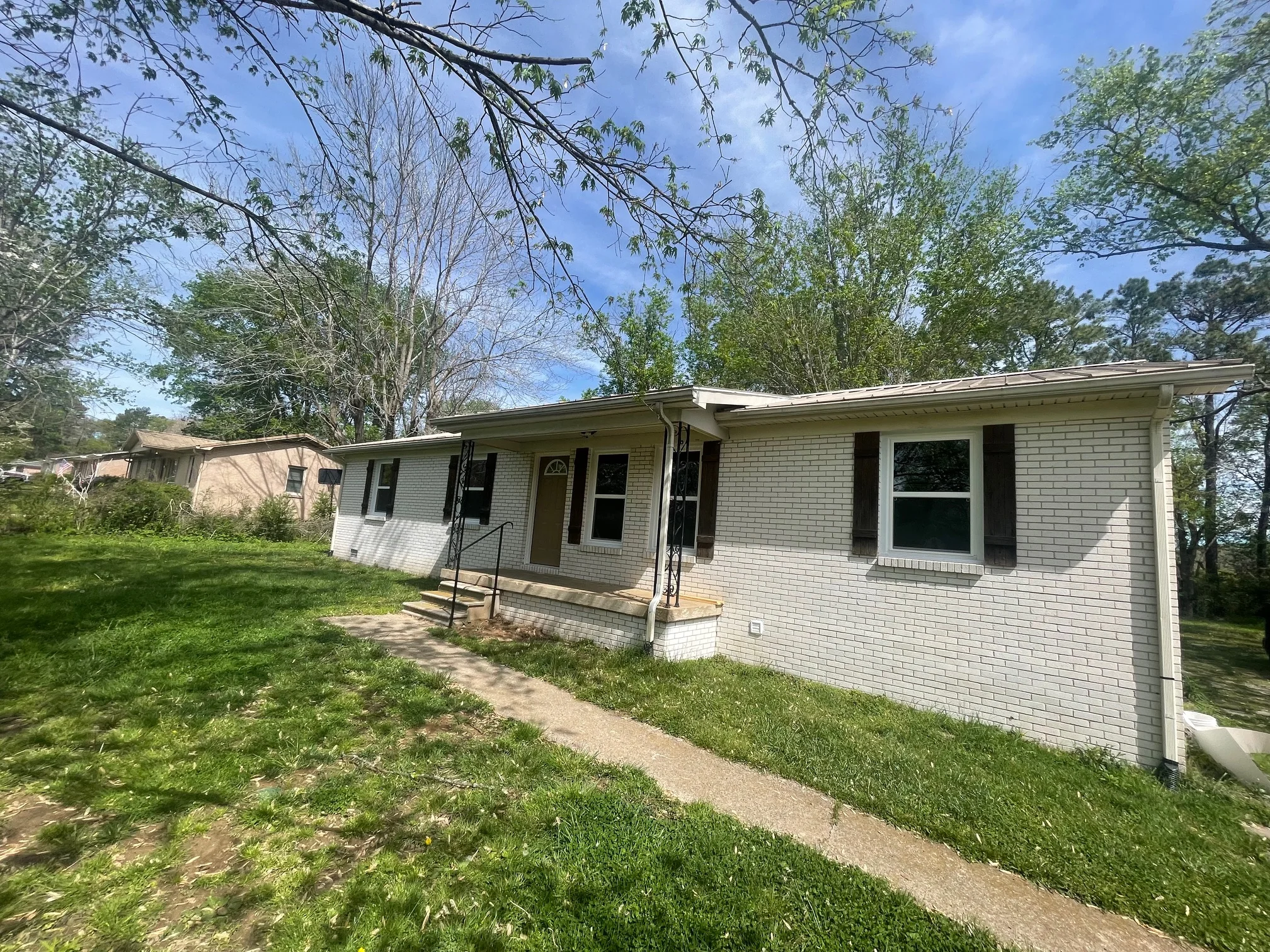 Columbia House: 4204 Pamela Drive