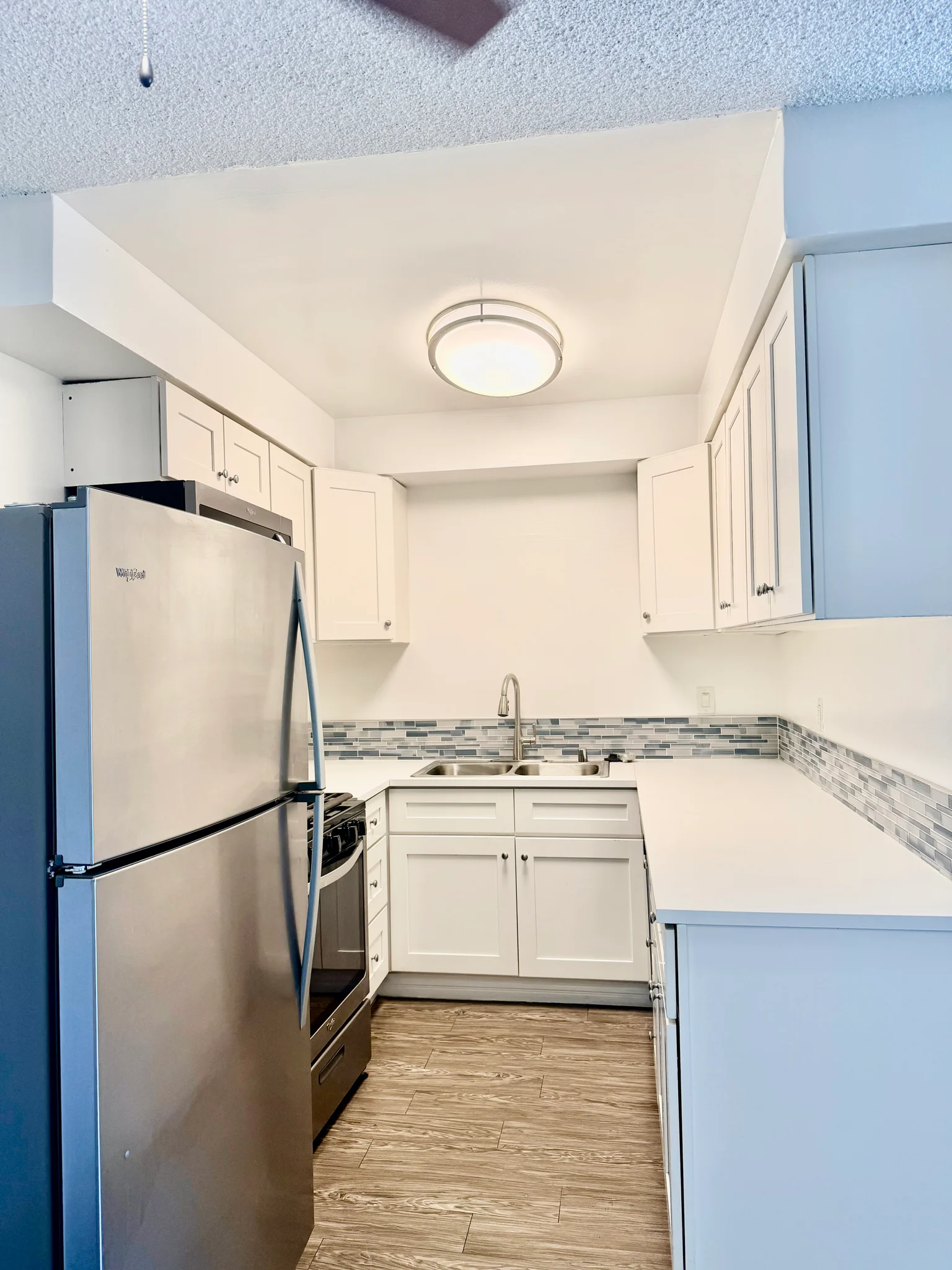 Glendale Apartment: 1595 E. Chevy Chase Drive Glendale, CA 91206