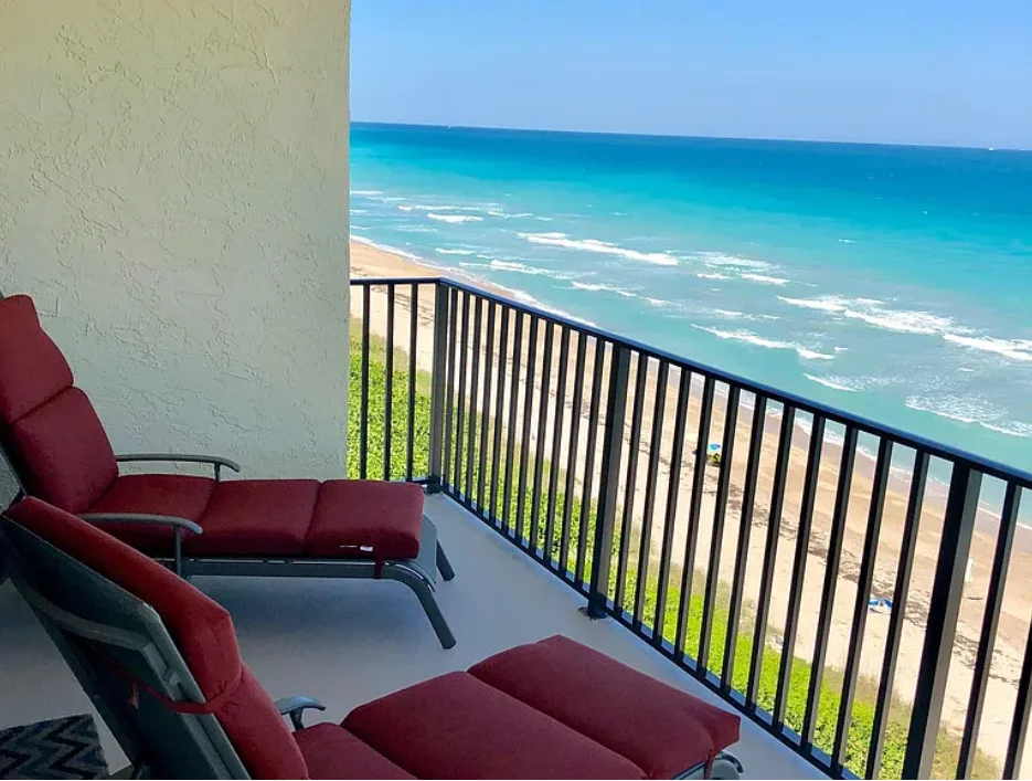 Jensen Beach Condo: 7440 S Ocean Dr